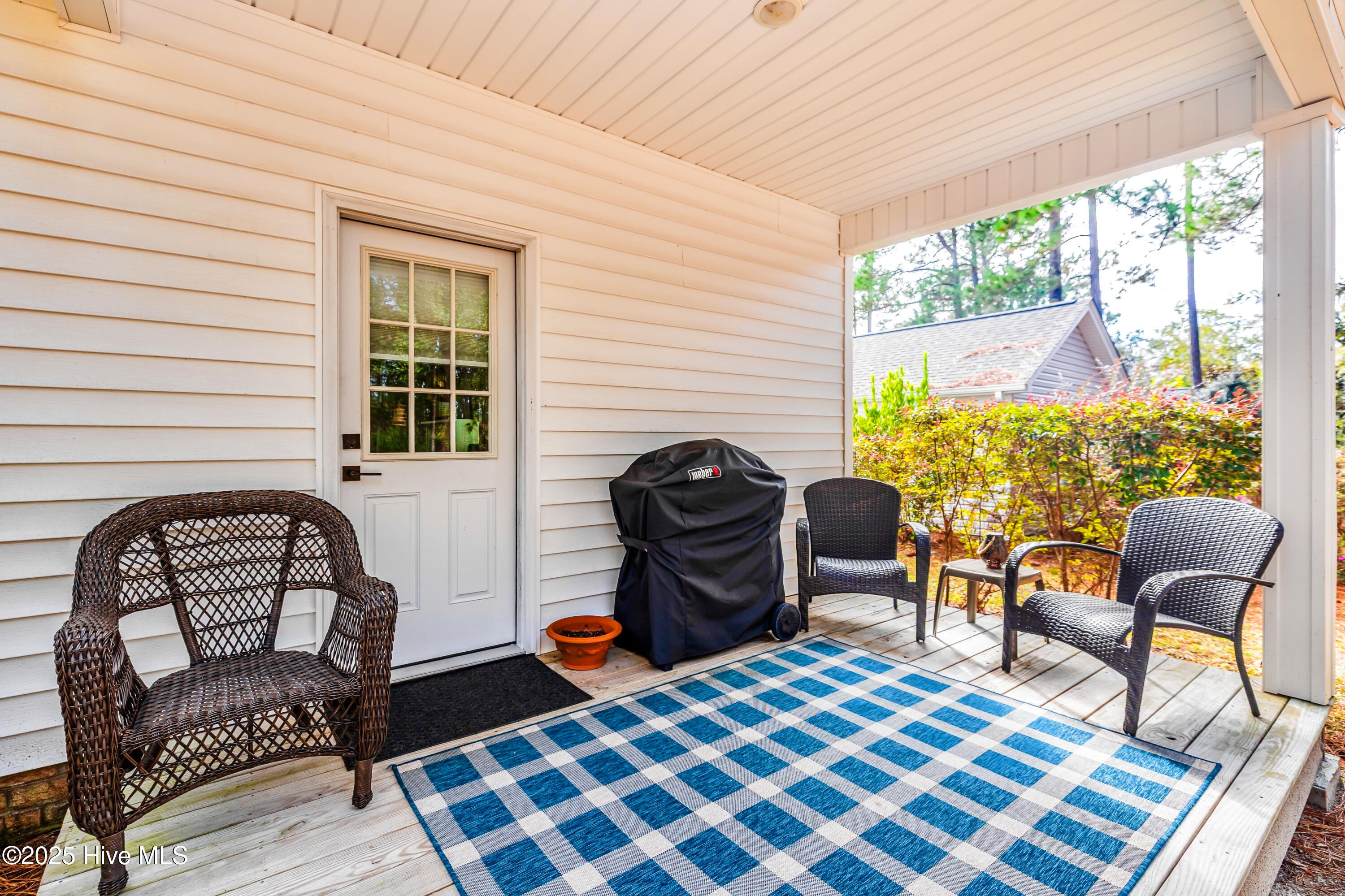 100540432 | Photo 12