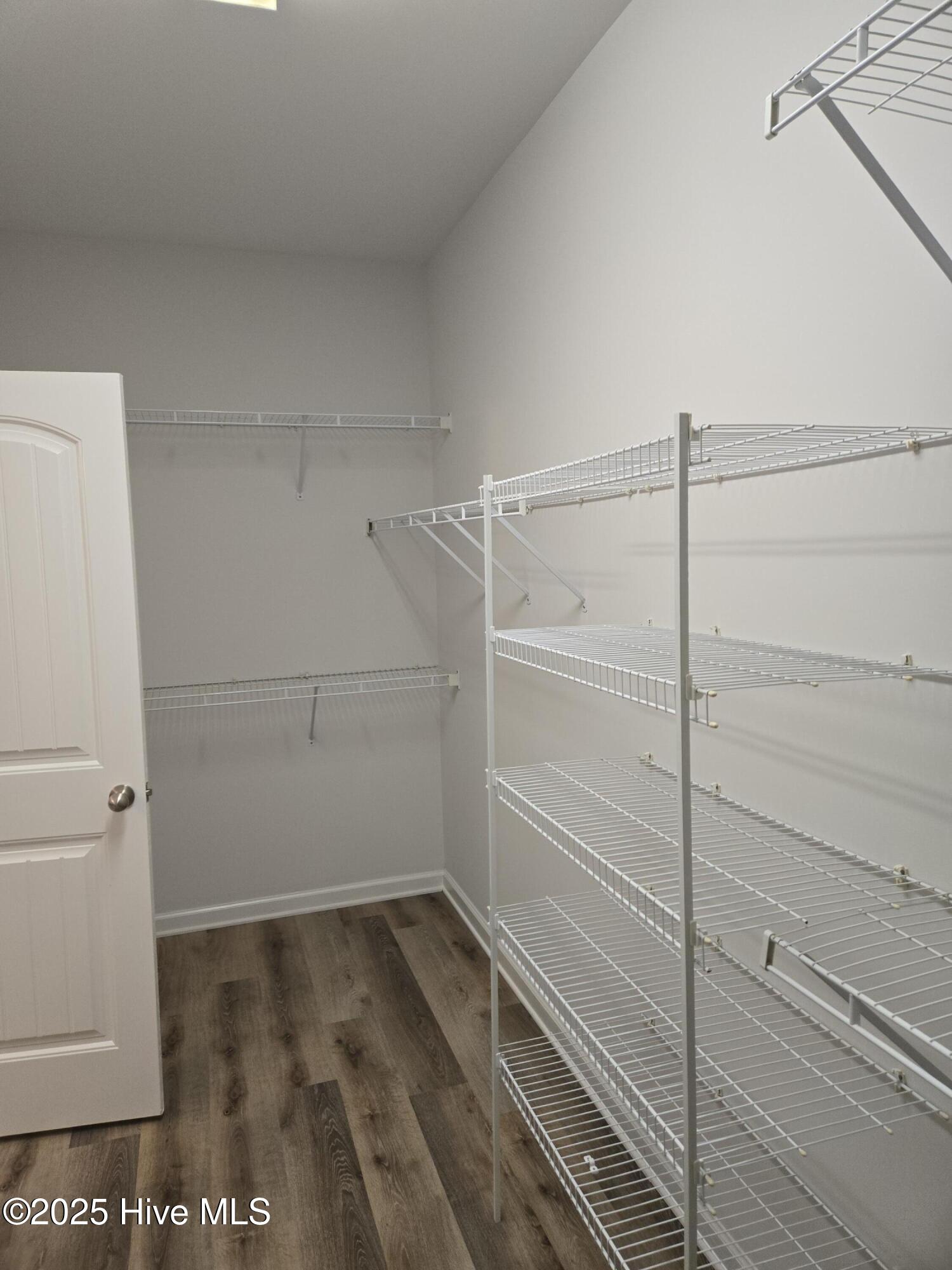 100544610 | Photo 14