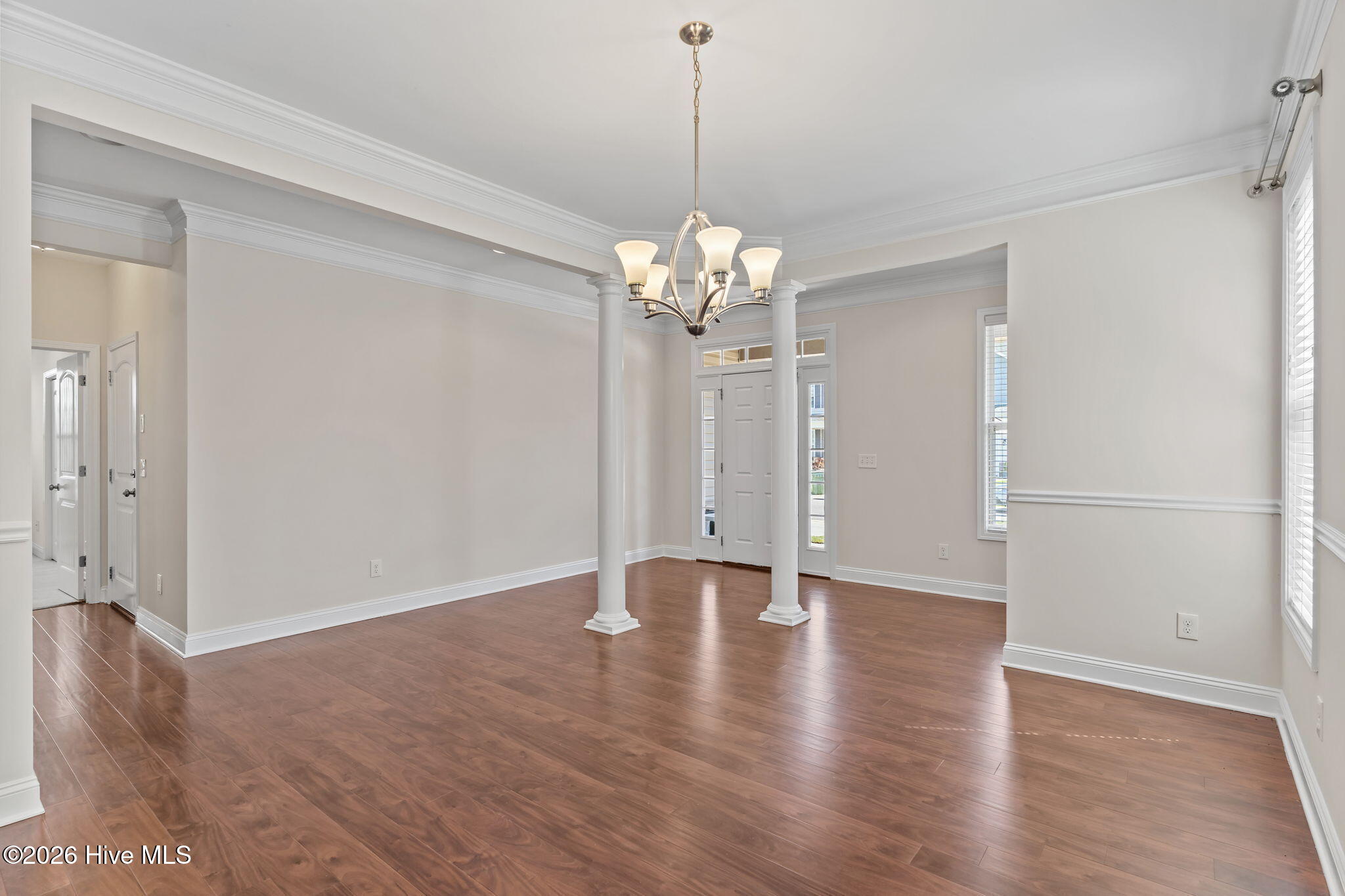 100560294 | Photo 12