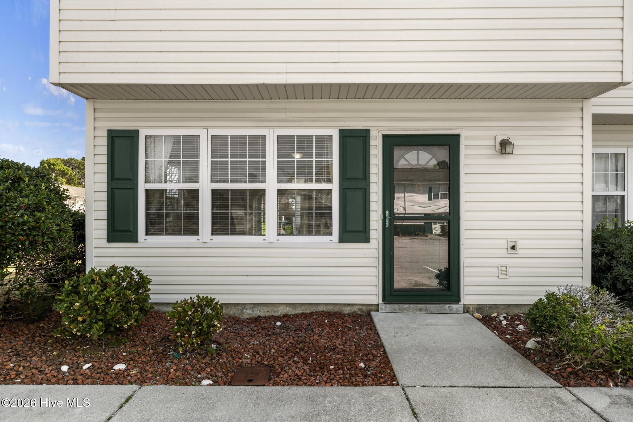 100557446 | Photo 26