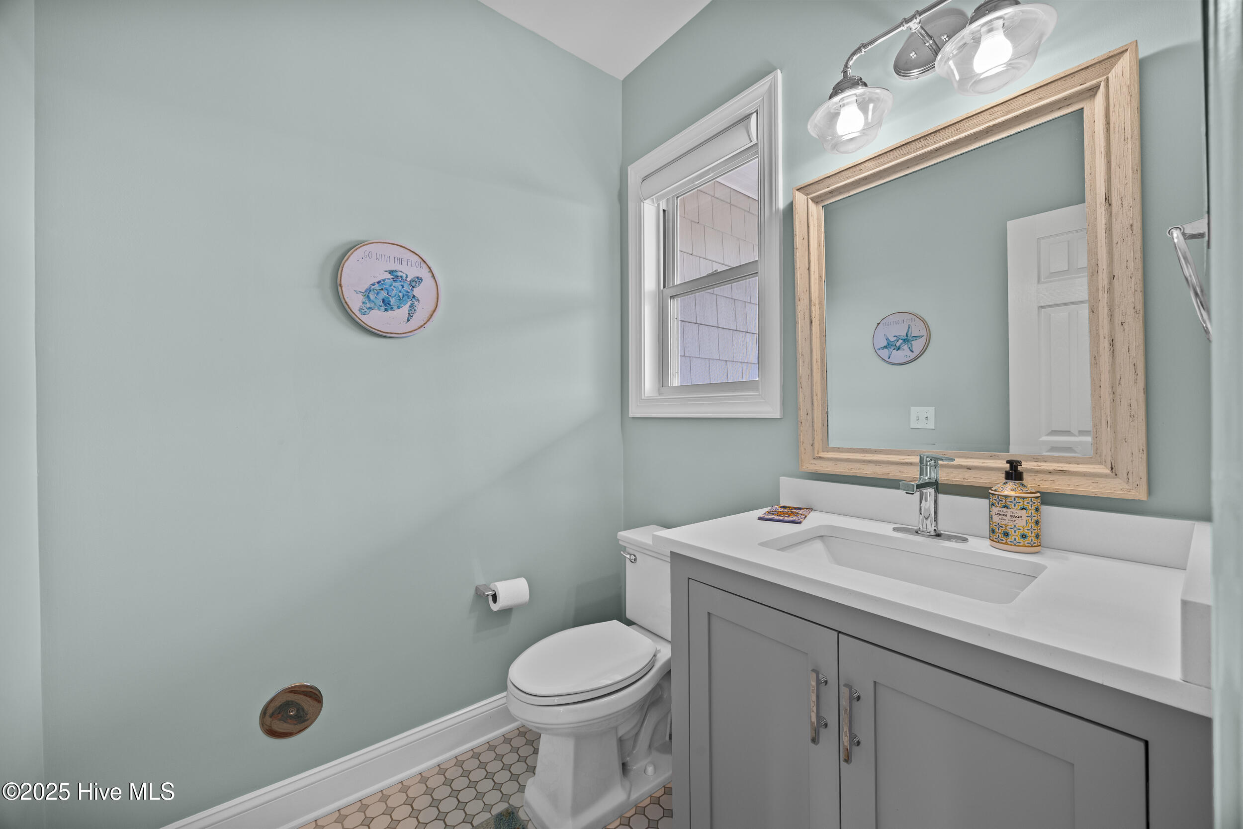 100554805 | Photo 17