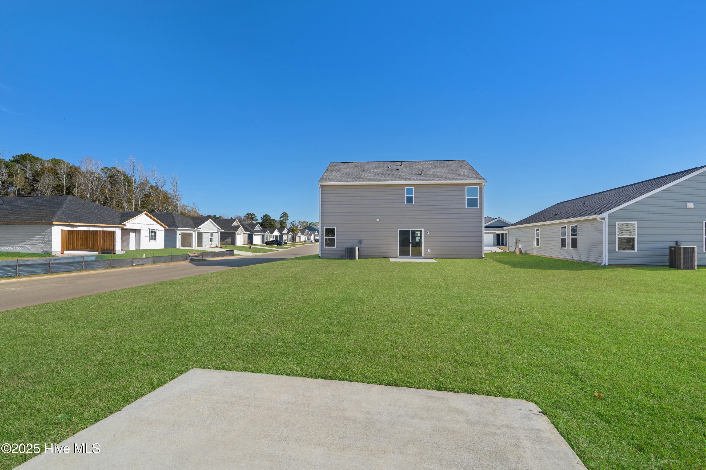 100528315 | Photo 34