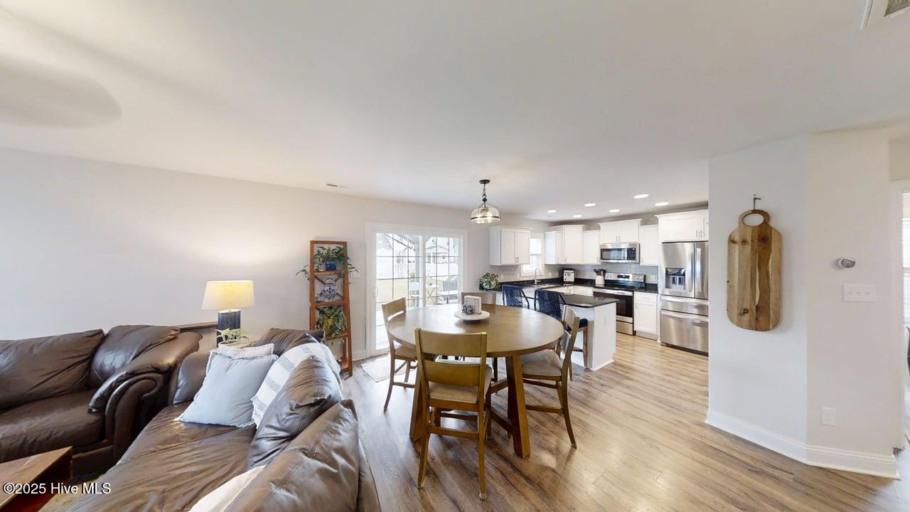 100539509 | Photo 37