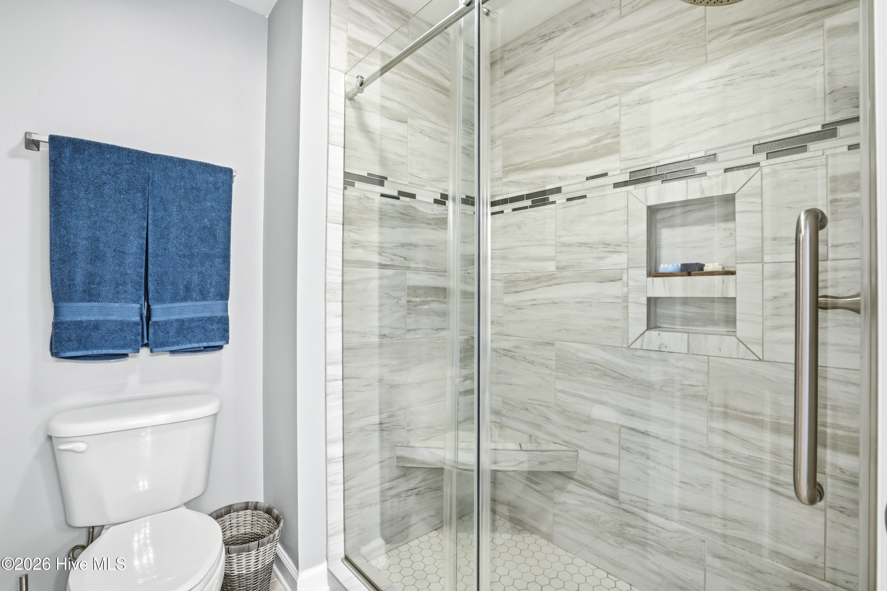 100564419 | Photo 25