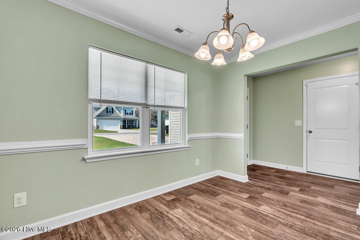 100559936 | Photo 10