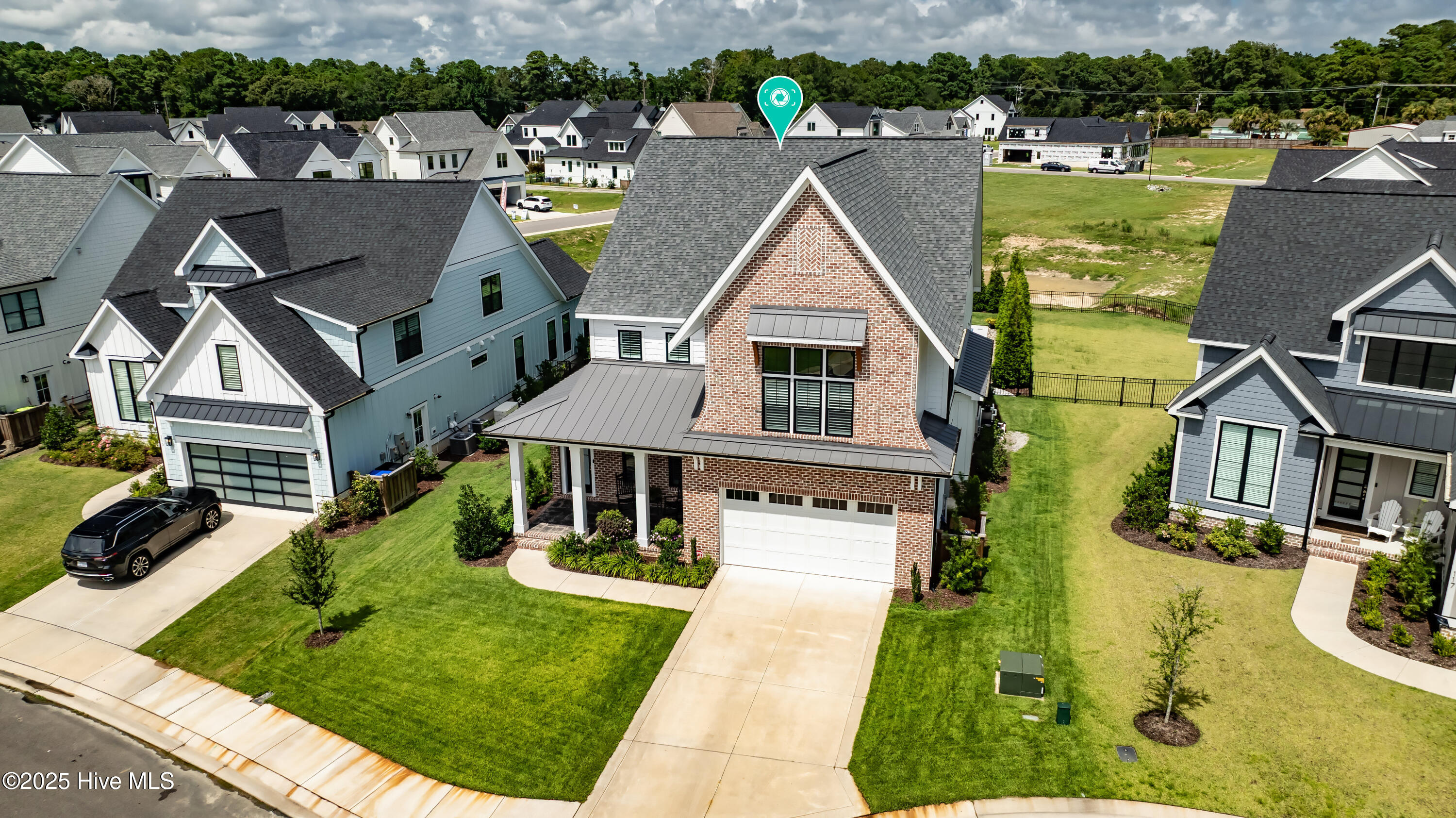 100523935 | Photo 59