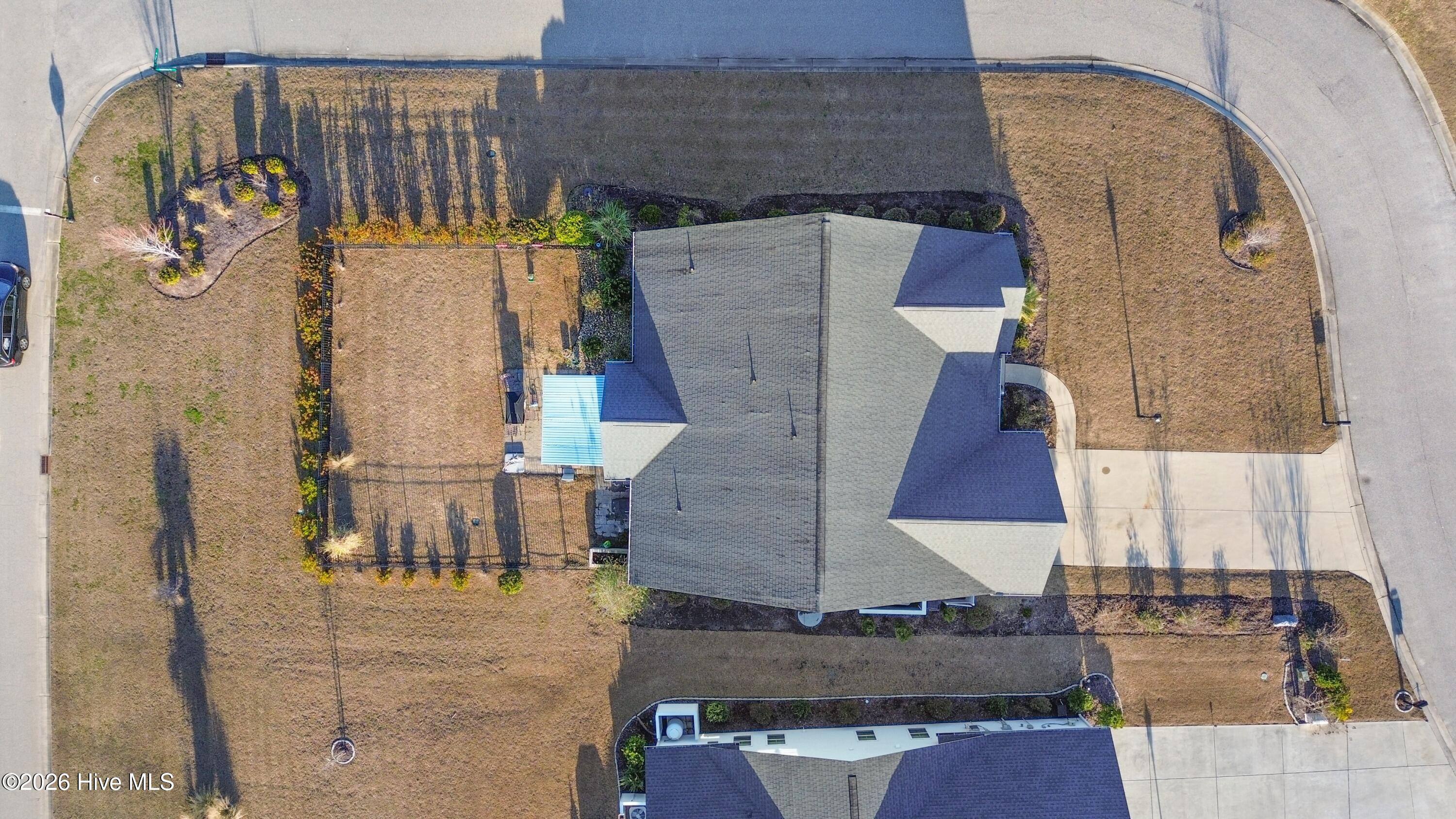 100548400 | Photo 46