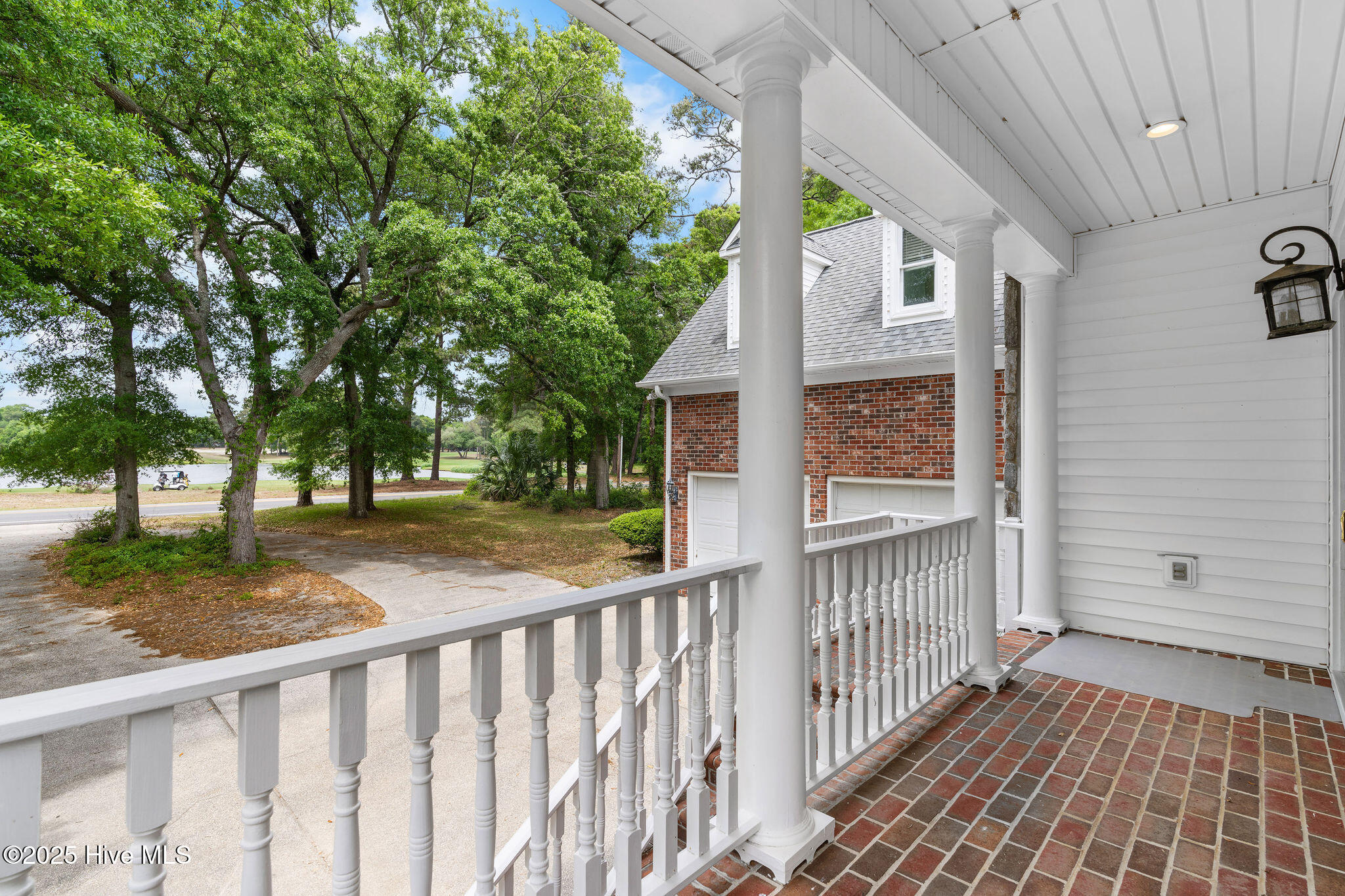 100556700 | Photo 10