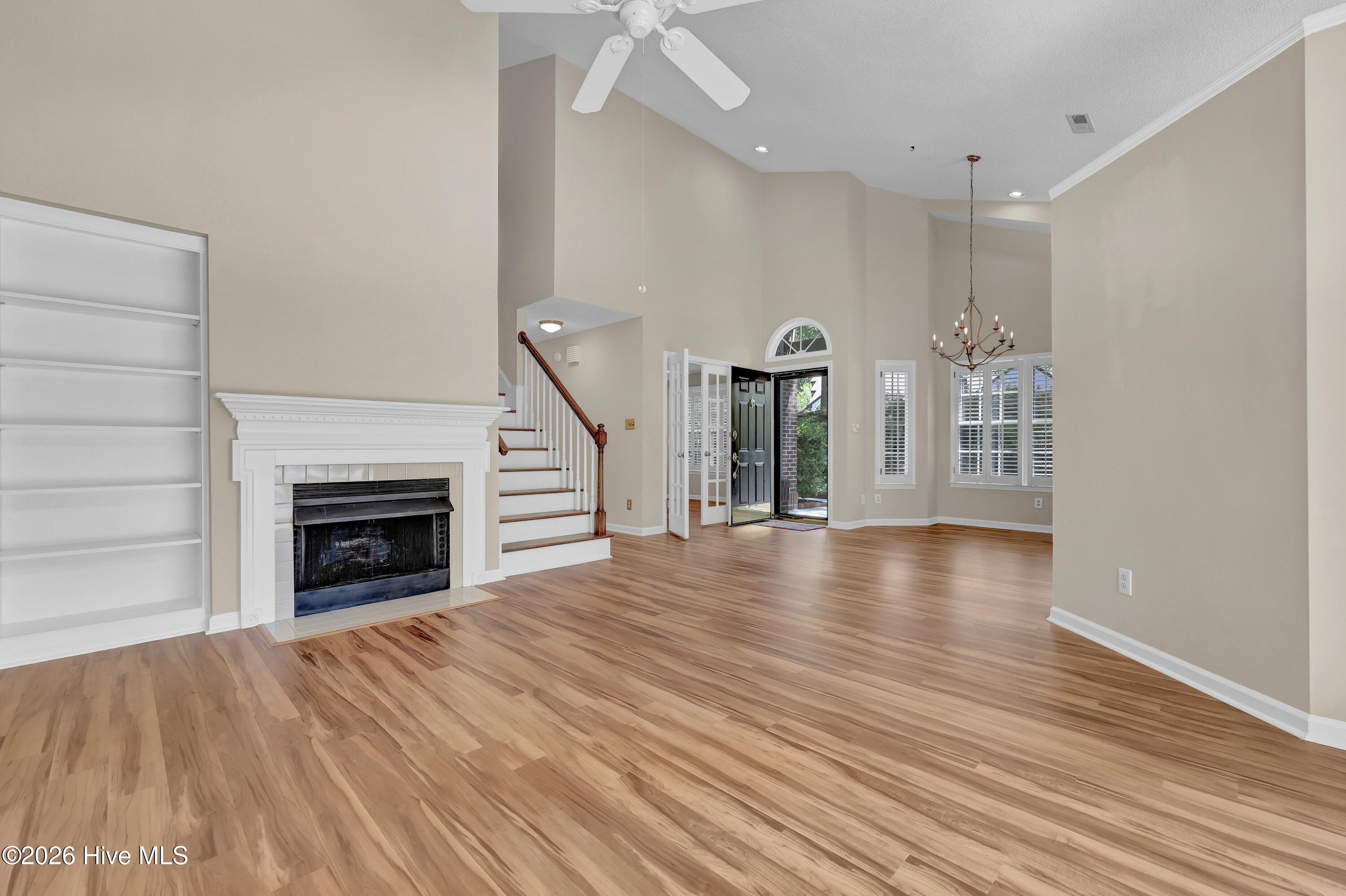 100569020 | Photo 15