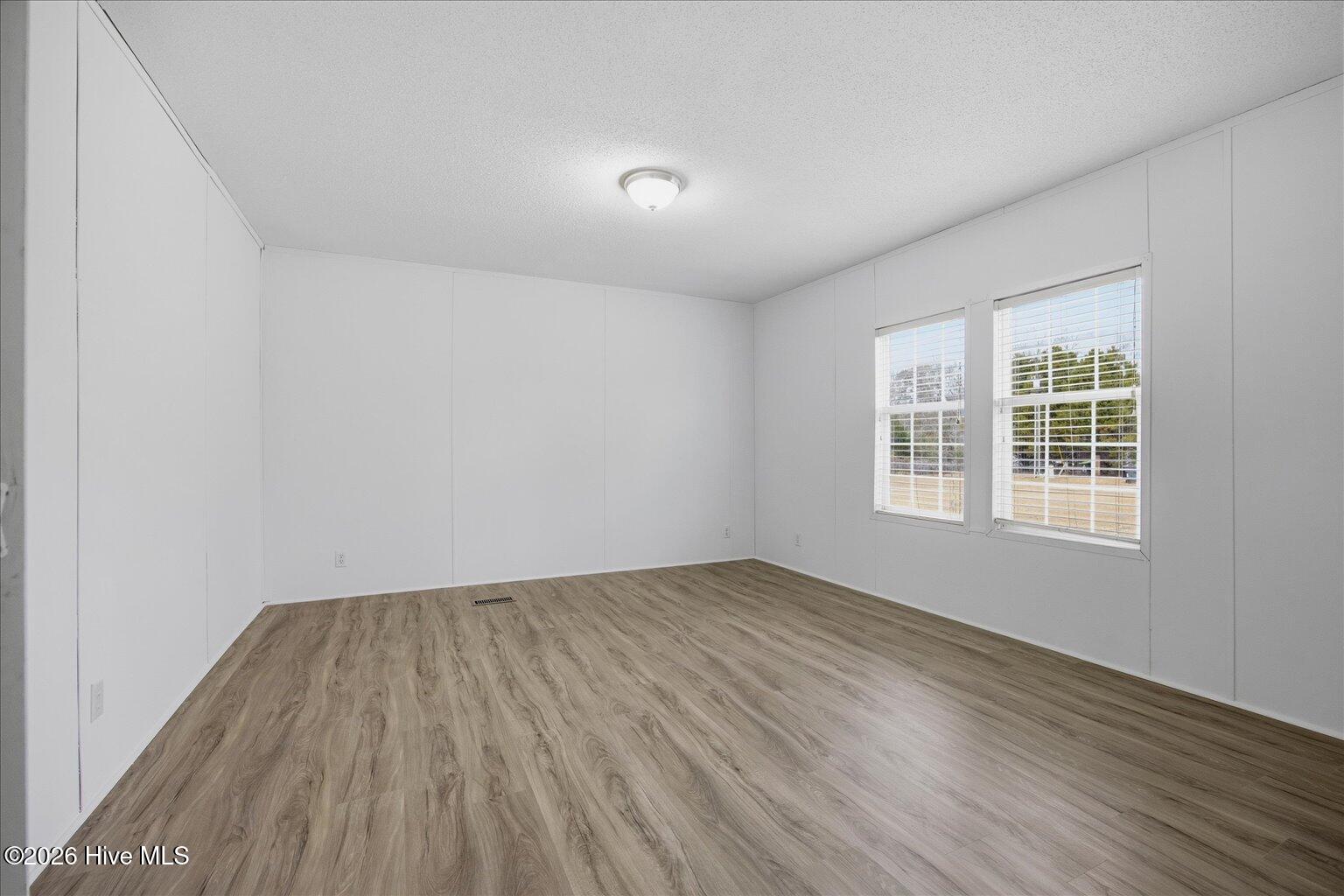 100551376 | Photo 21