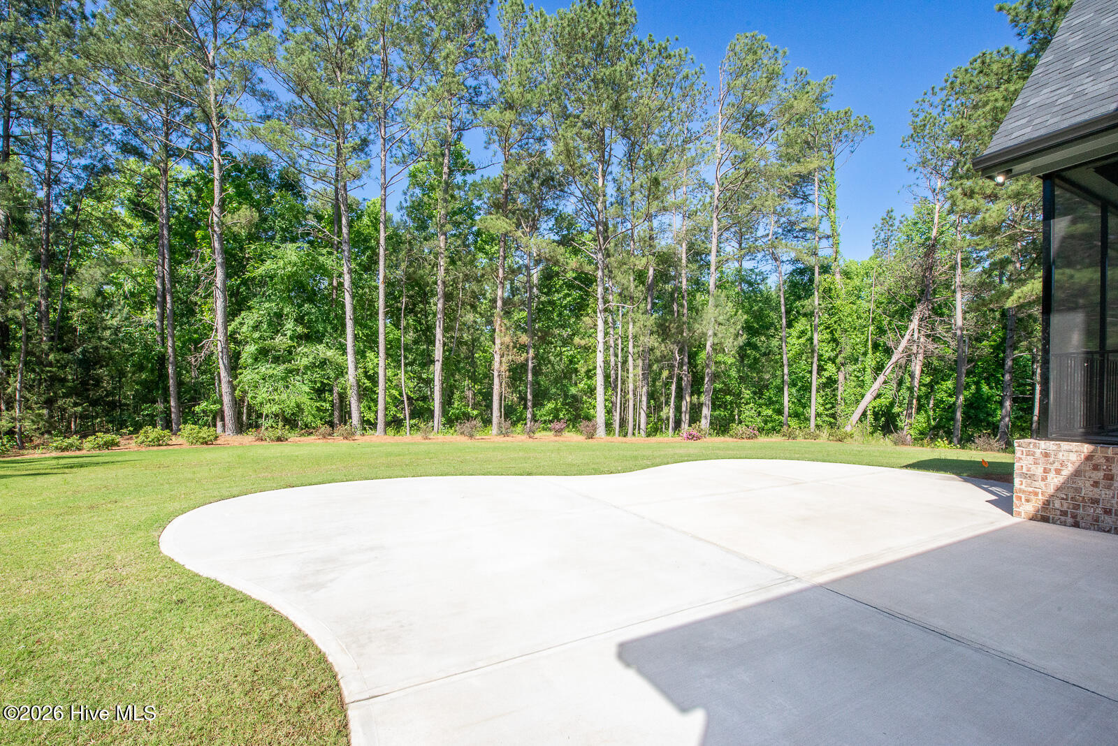 Extended Back Patio!