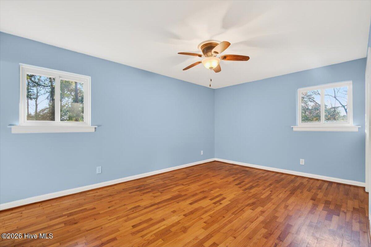 100552143 | Photo 29