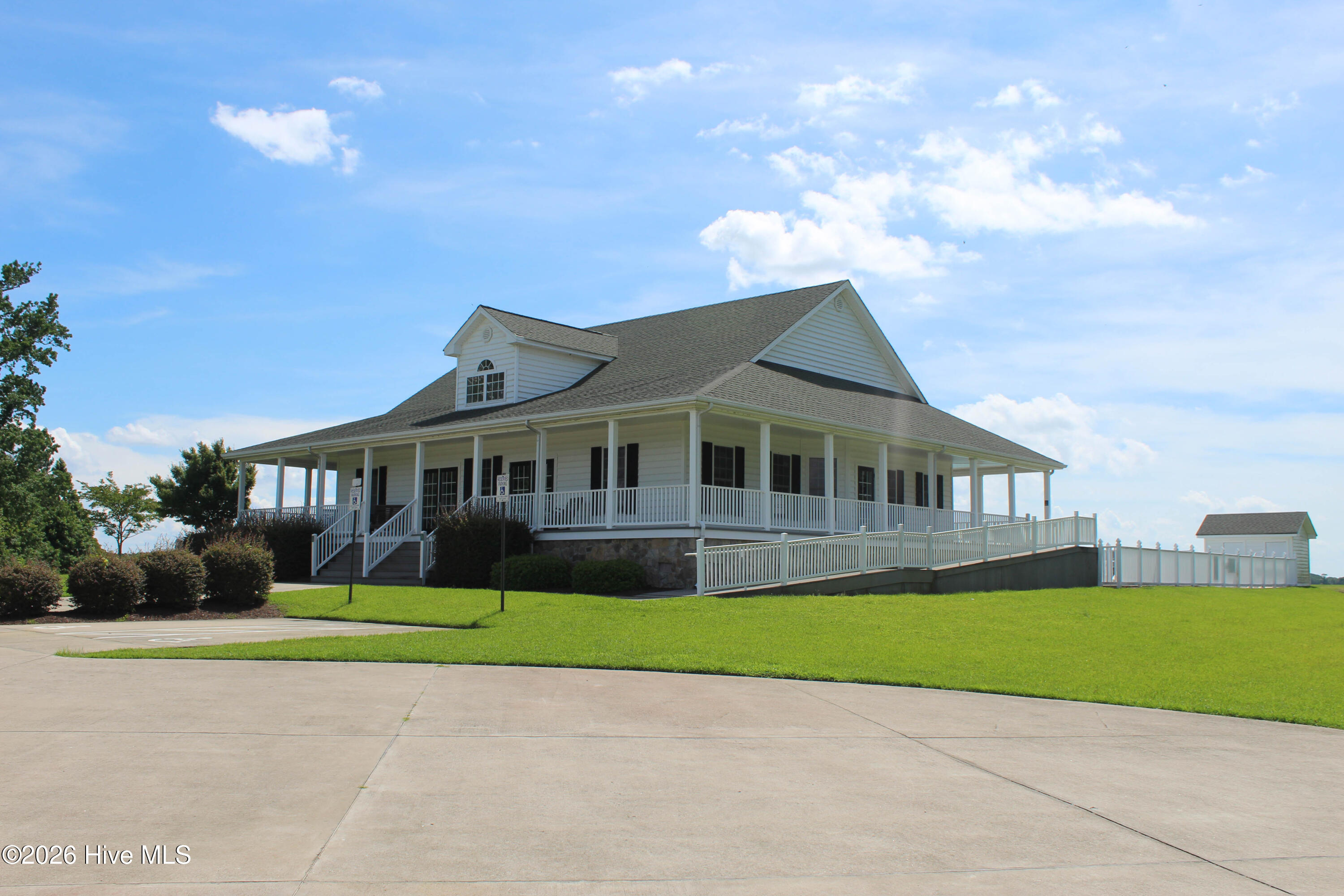 The Shores at Land's End Clubhouse