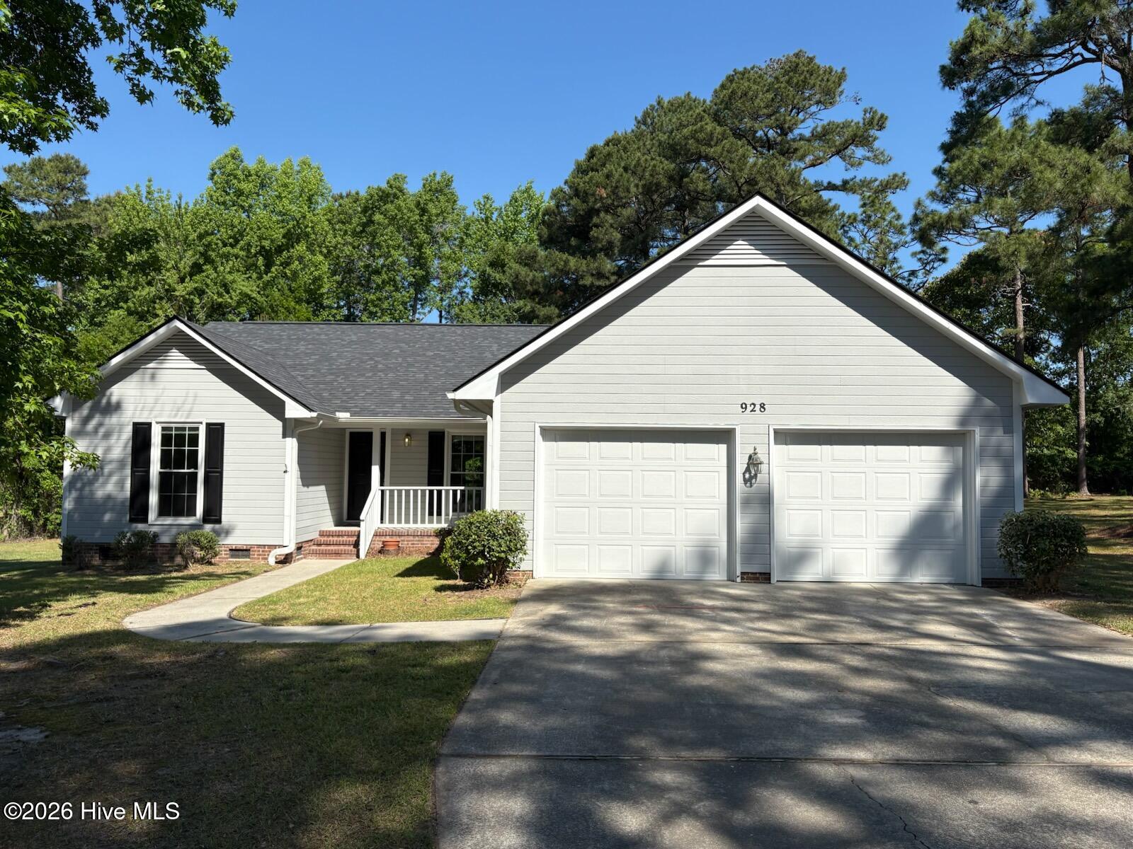928 E Winds Lane, Fayetteville, NC 28311 Listing Photo  1