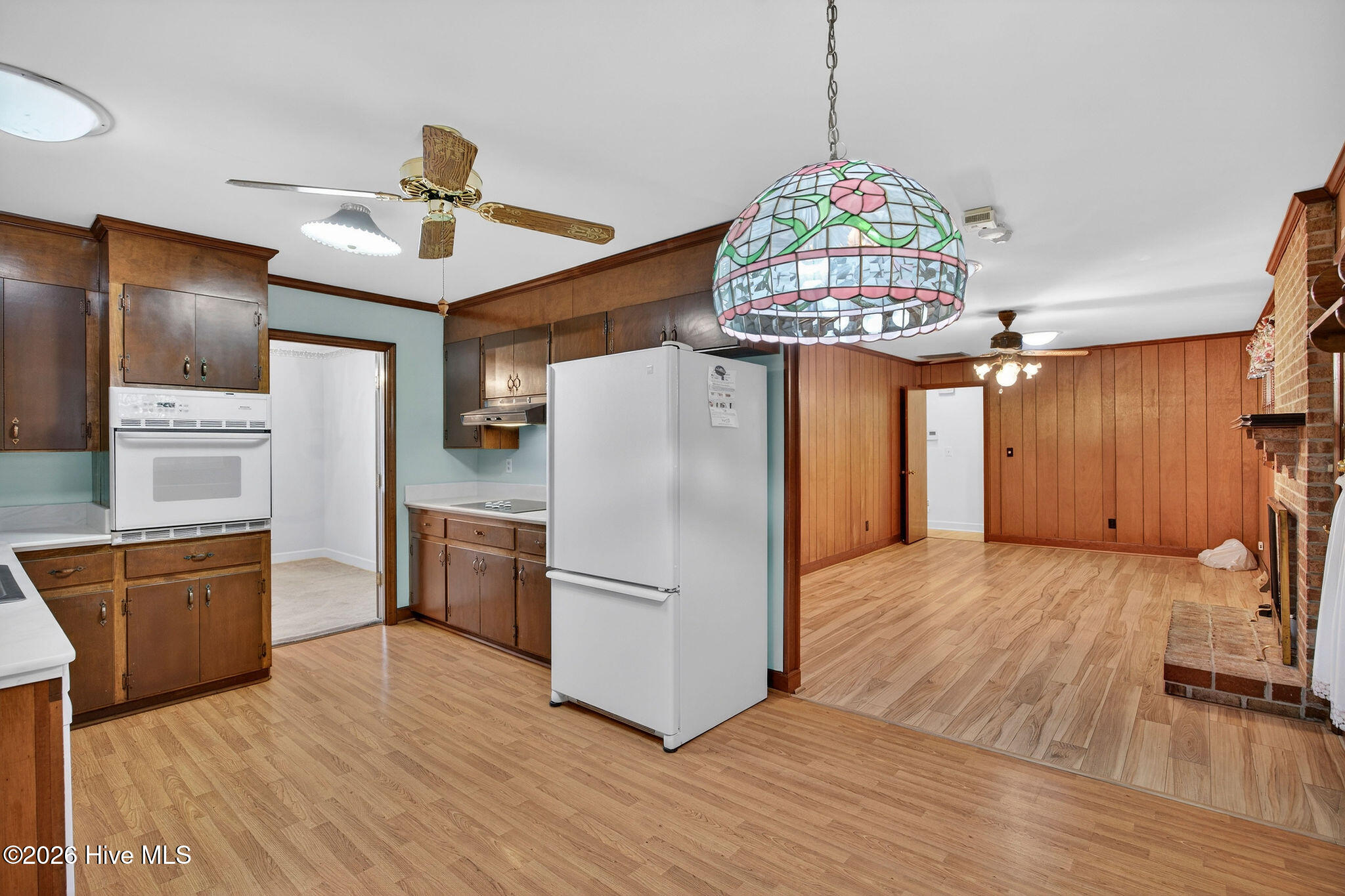 100556138 | Photo 22