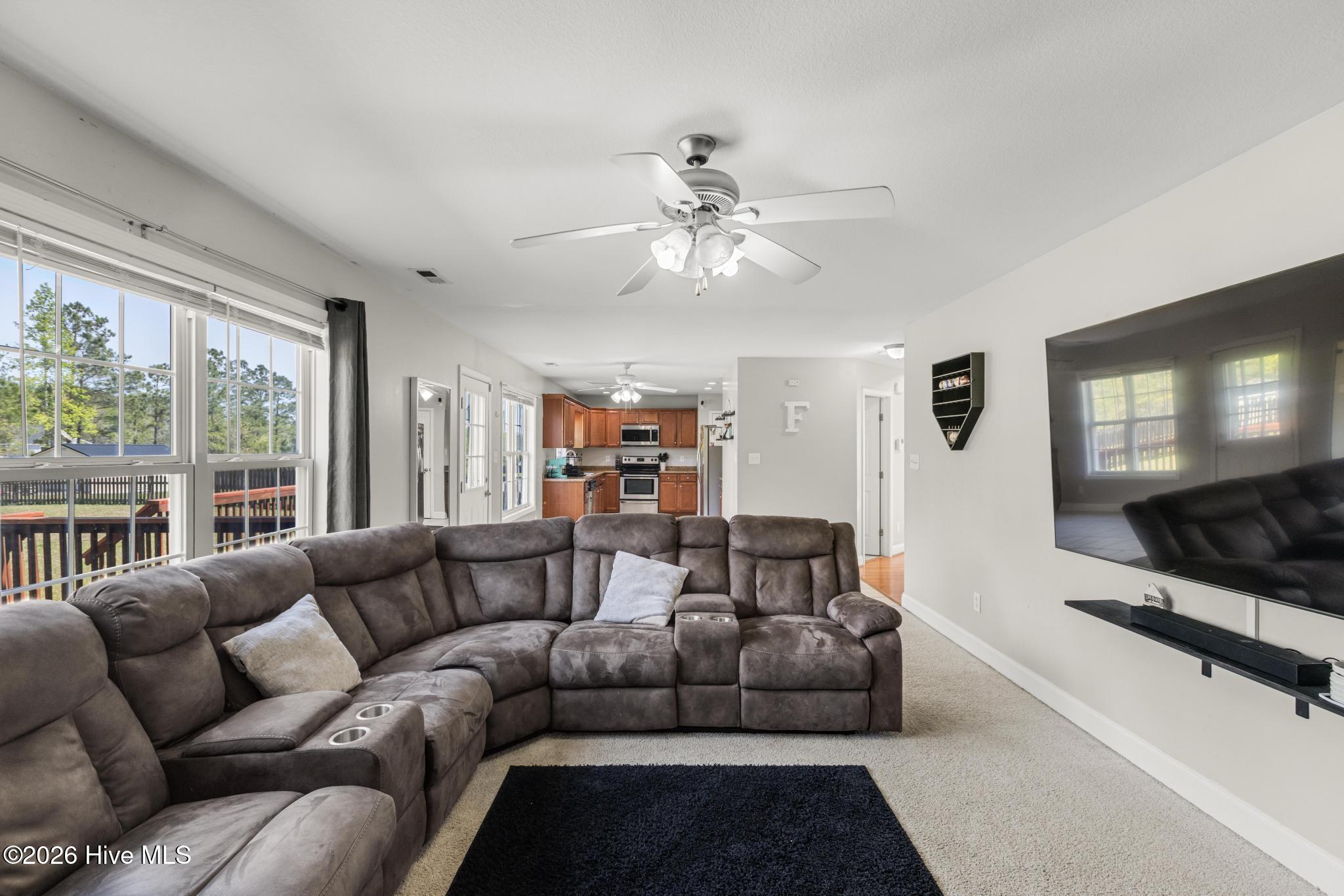 100566886 | Photo 15