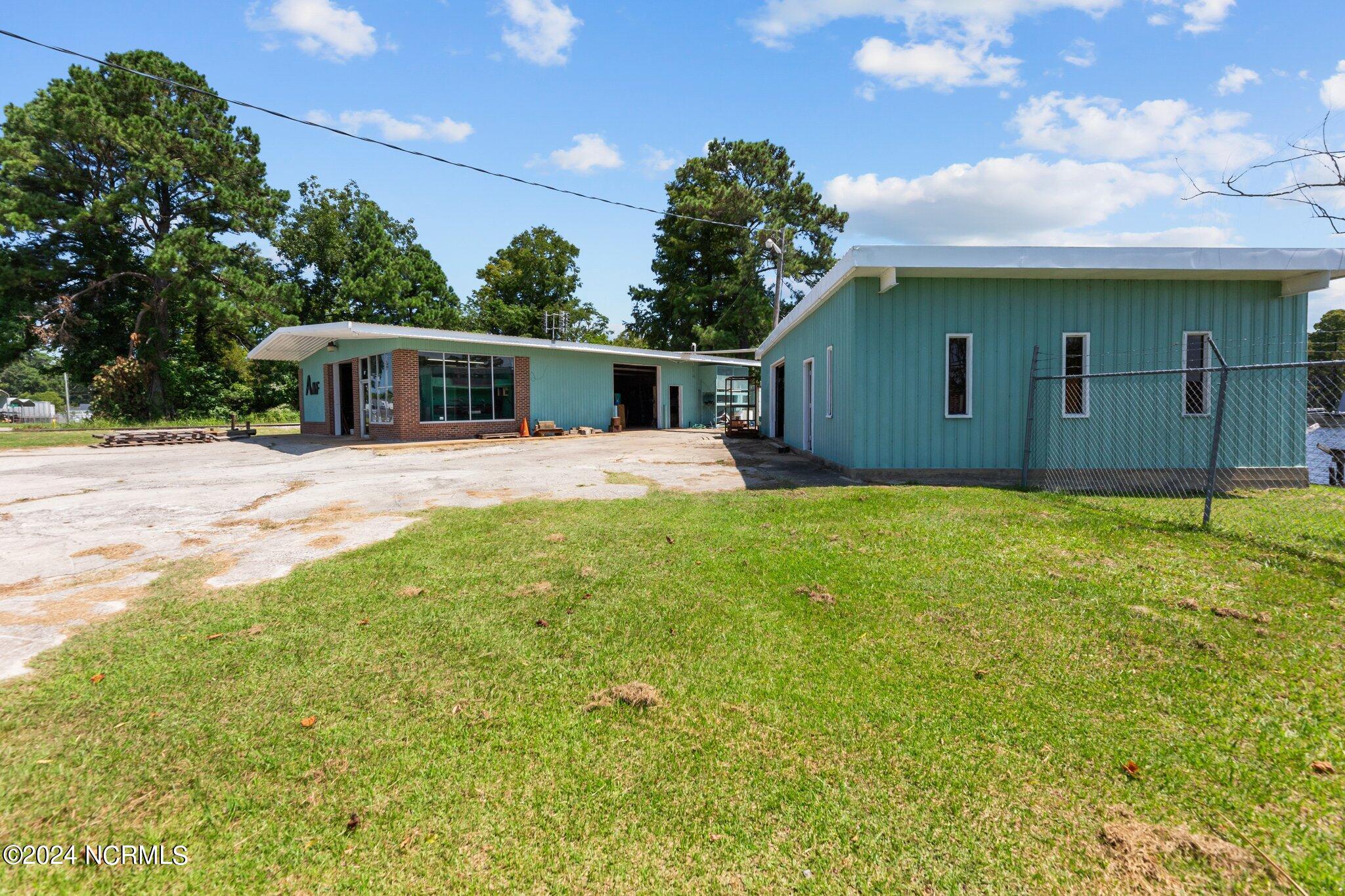 1054 E Main Street, Washington, NC, 27889