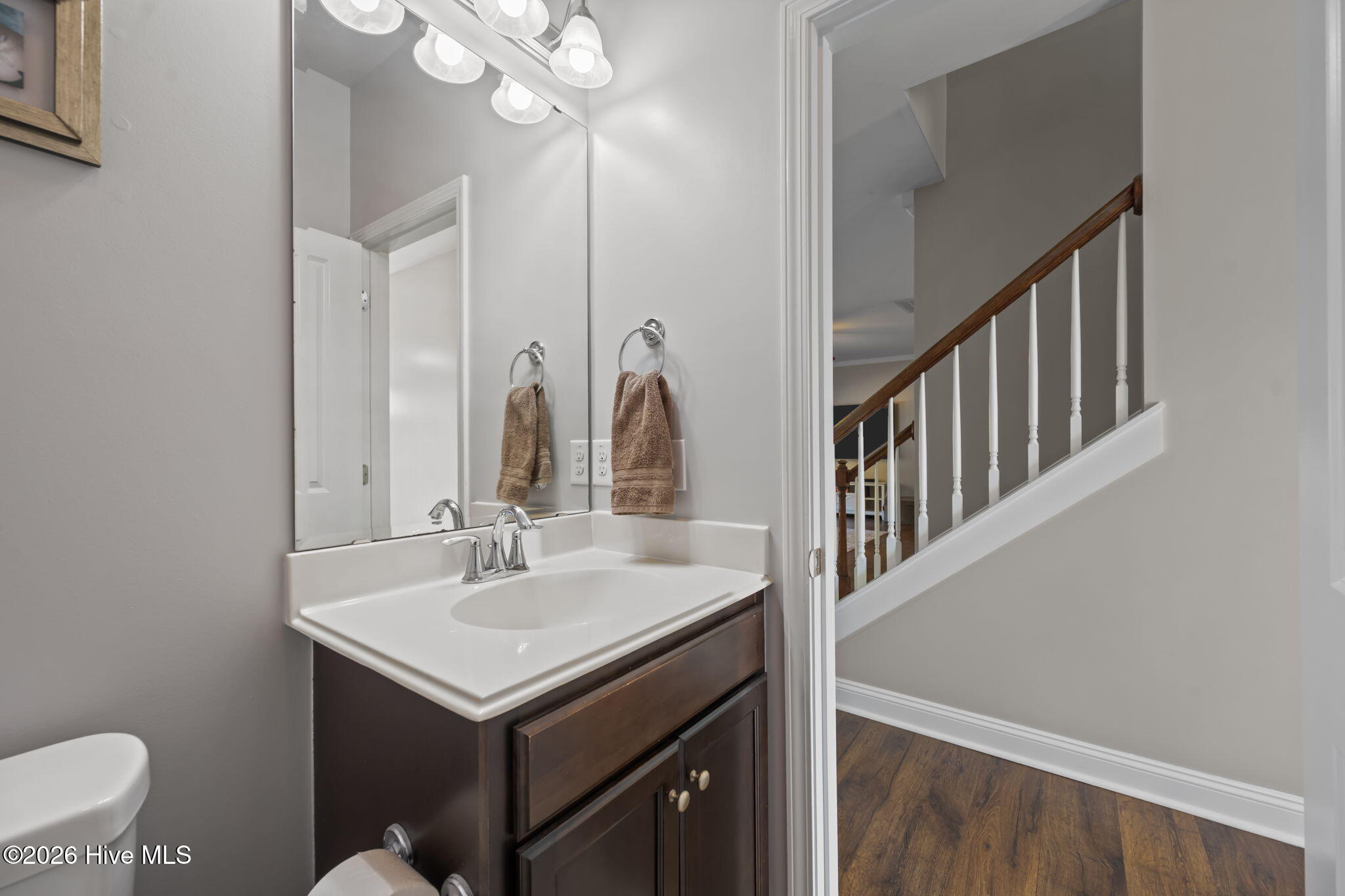 100547738 | Photo 19