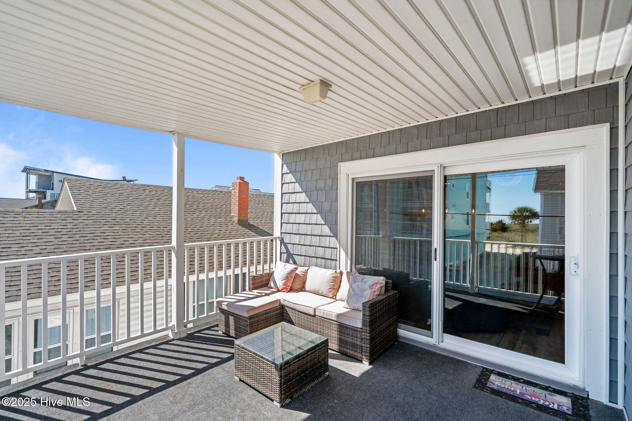 100538407 | Photo 32