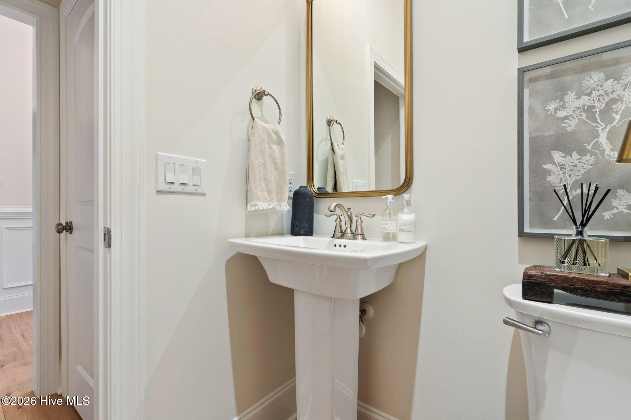 100551668 | Photo 15