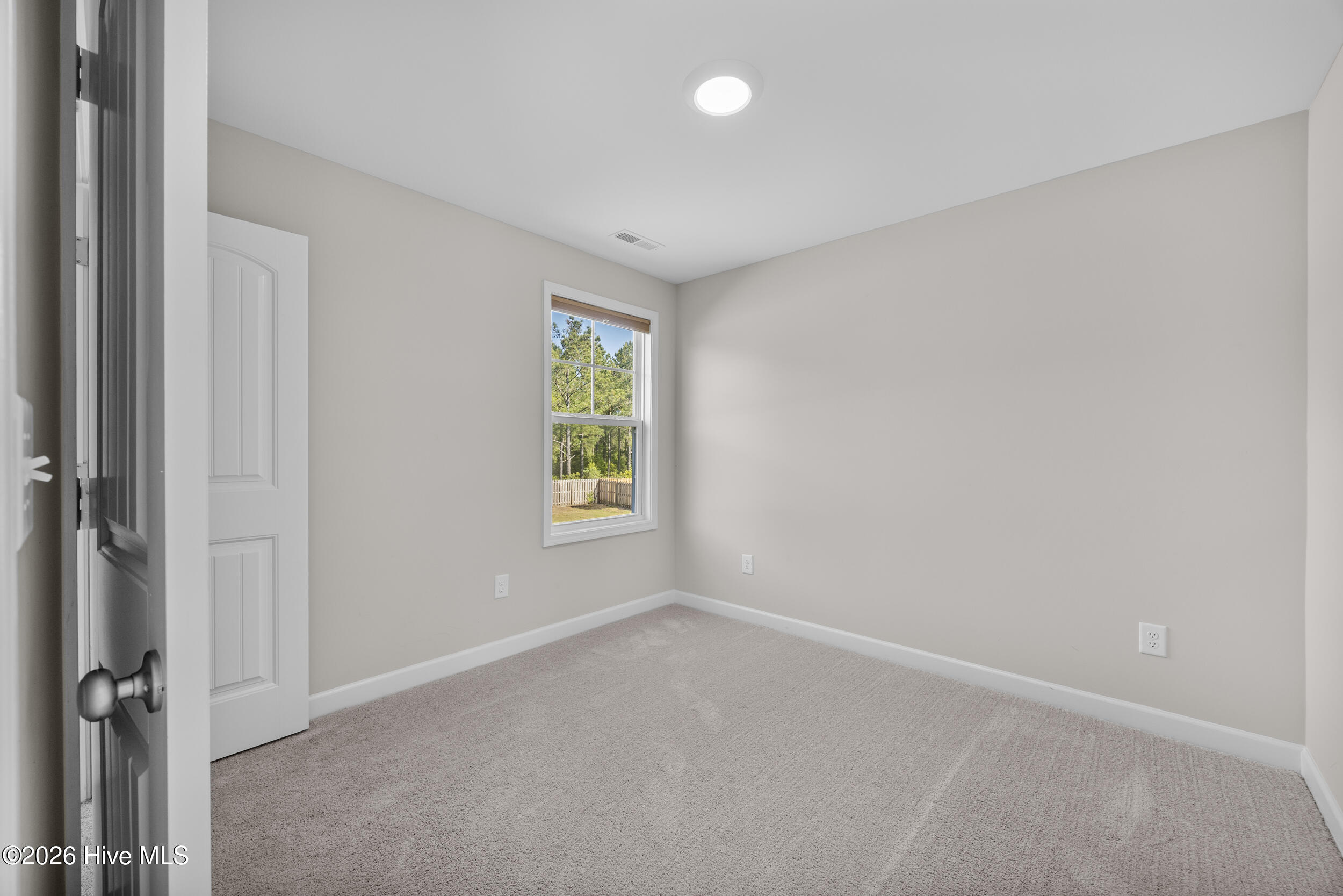 100569067 | Photo 39