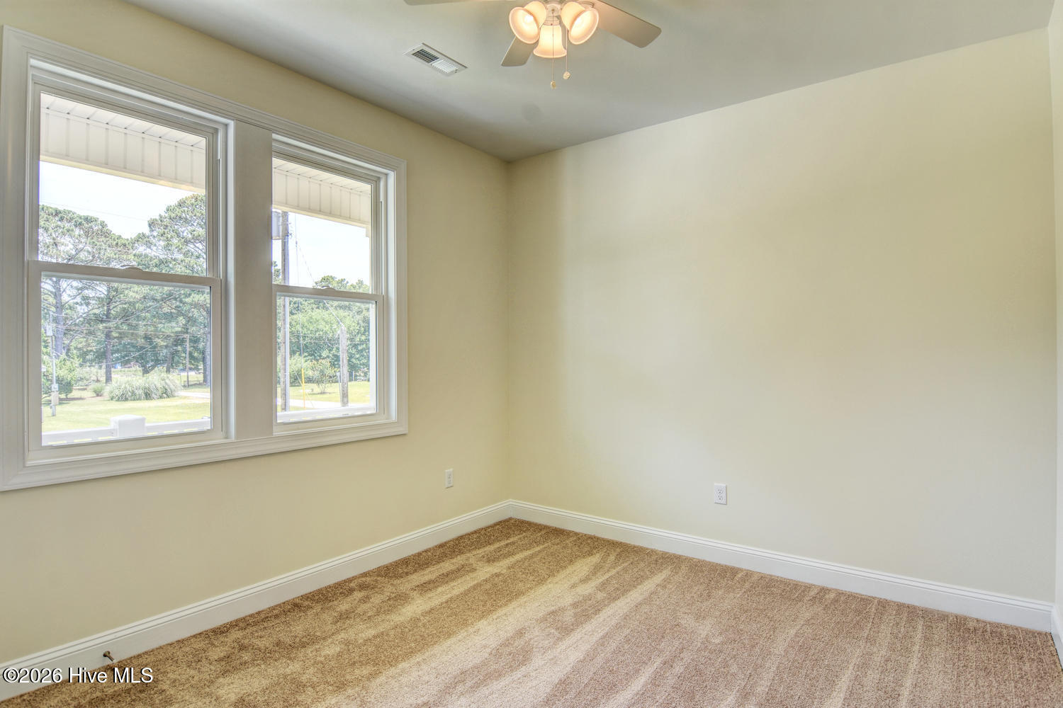 100559011 | Photo 15