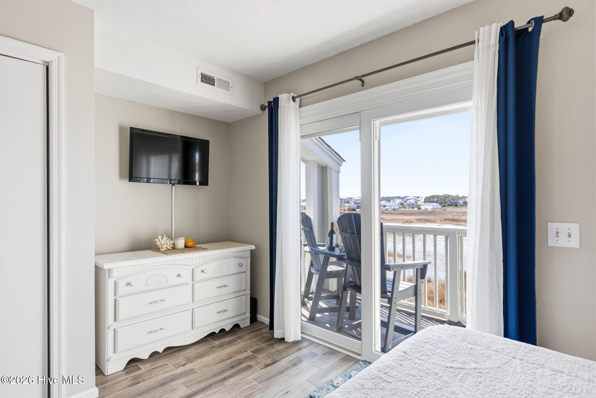 100556792 | Photo 29