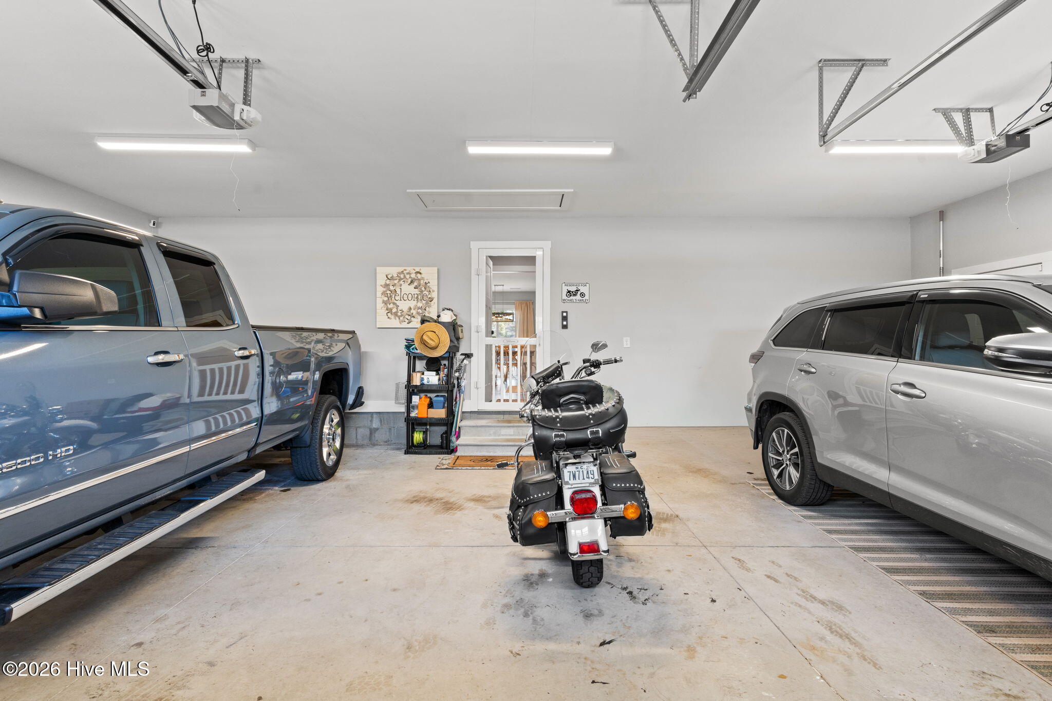 100557943 | Photo 30