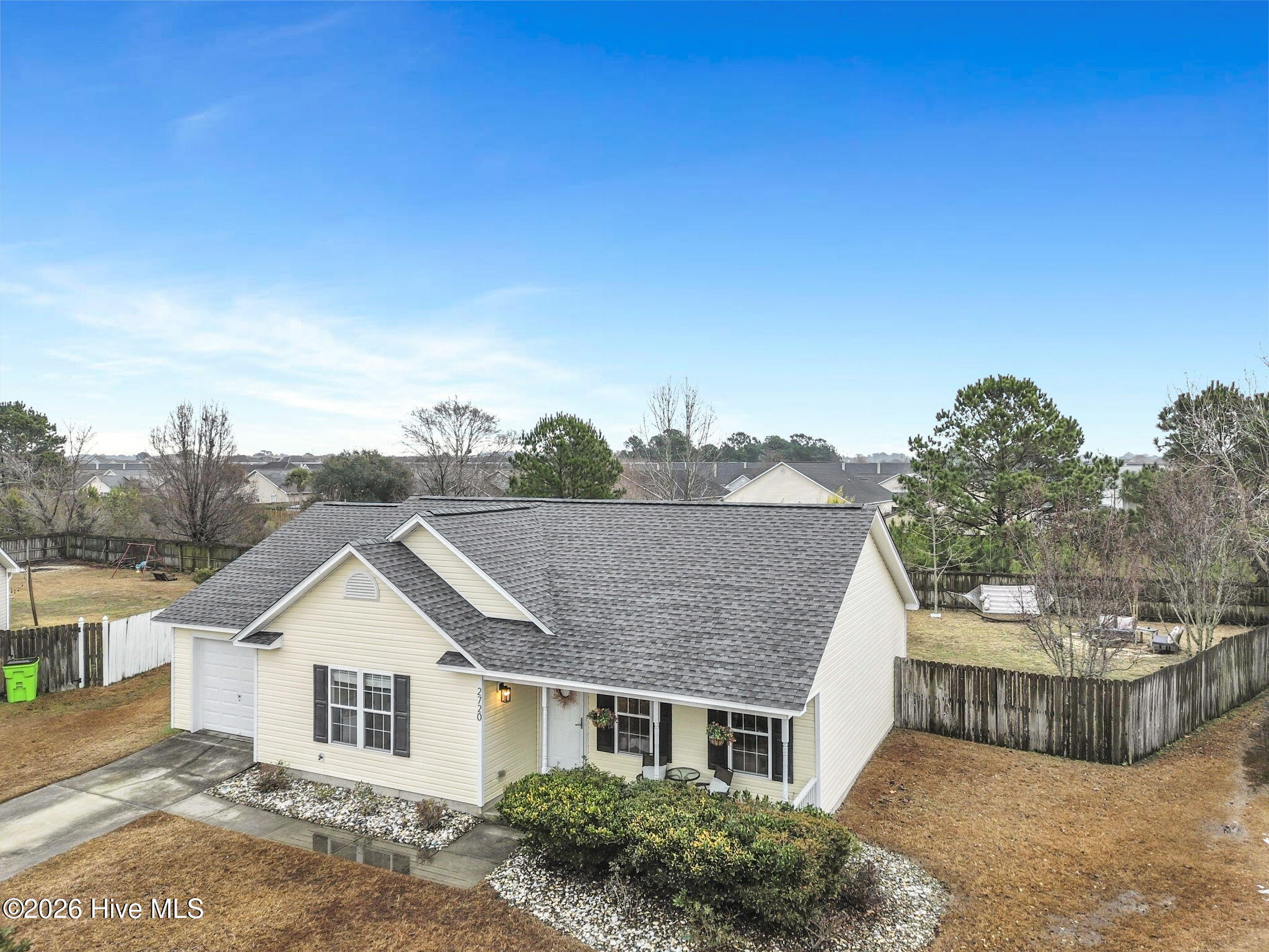 100556201 | Photo 25