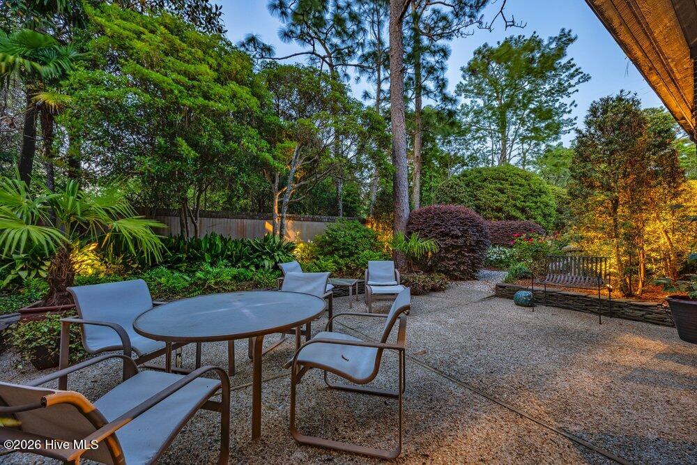 3703 Reston Court B, Wilmington, NC 28403 – photo 15: Rear Outside Dining