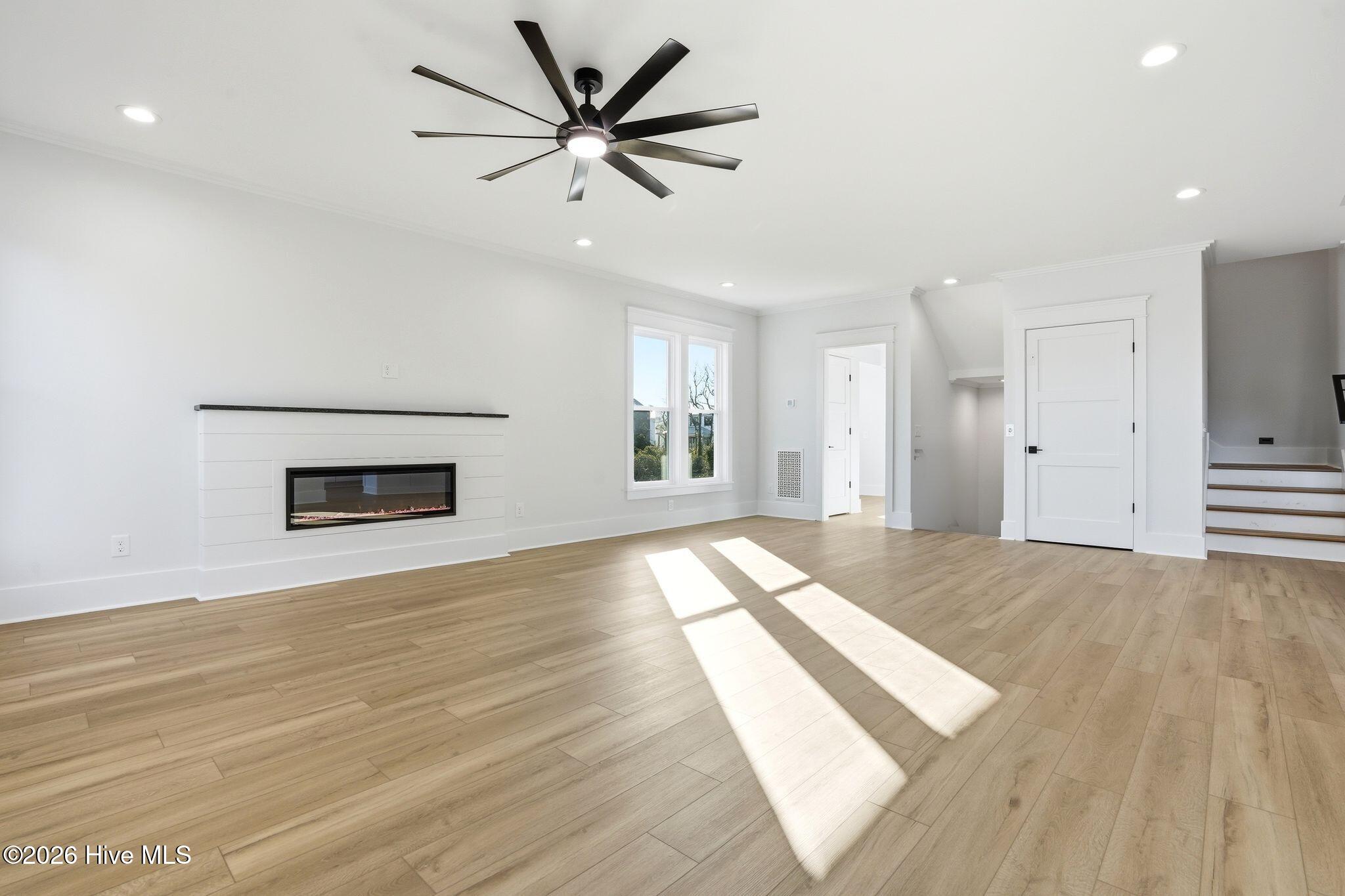 100554996 | Photo 23