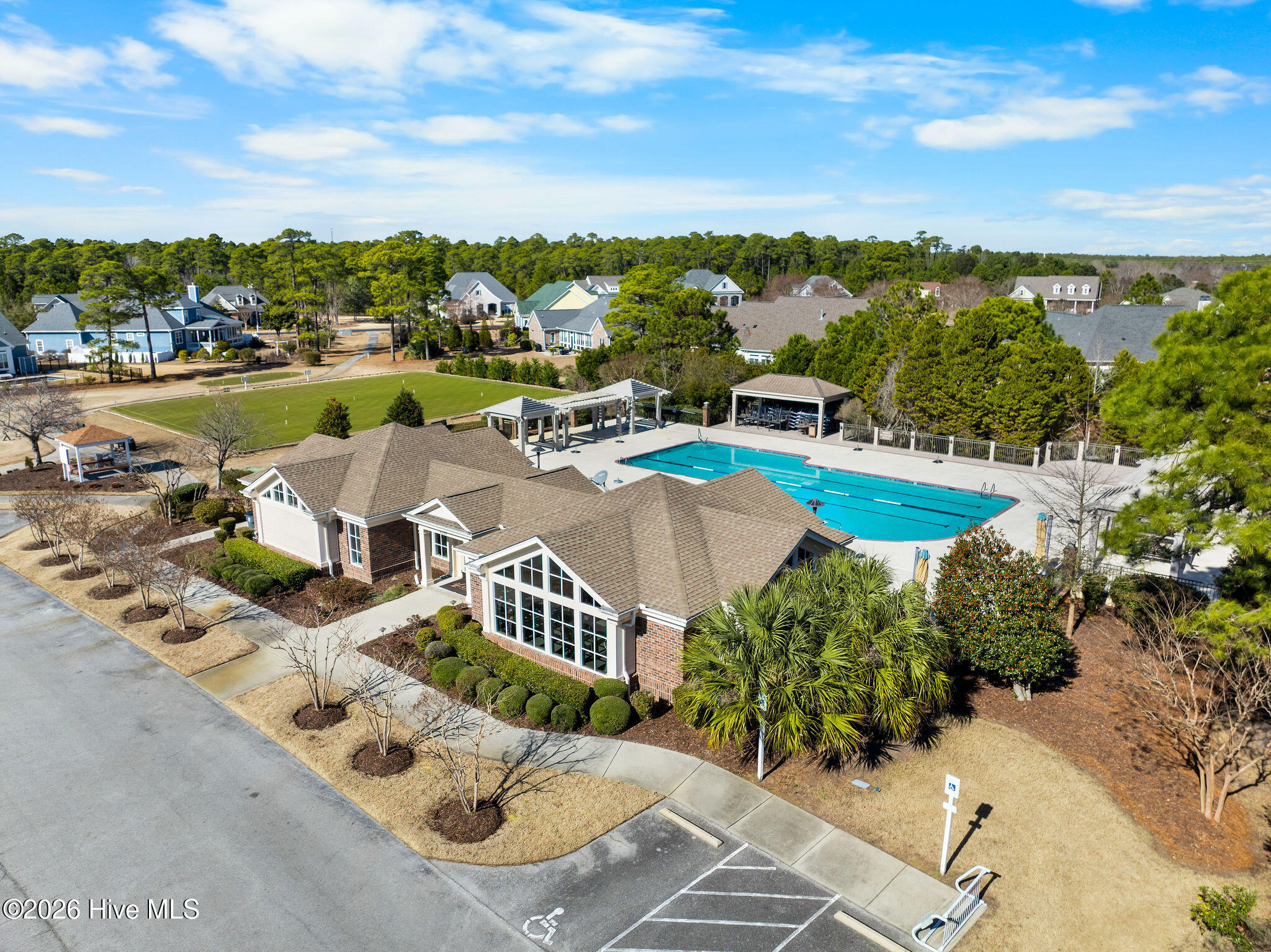 100564801 | Photo 58