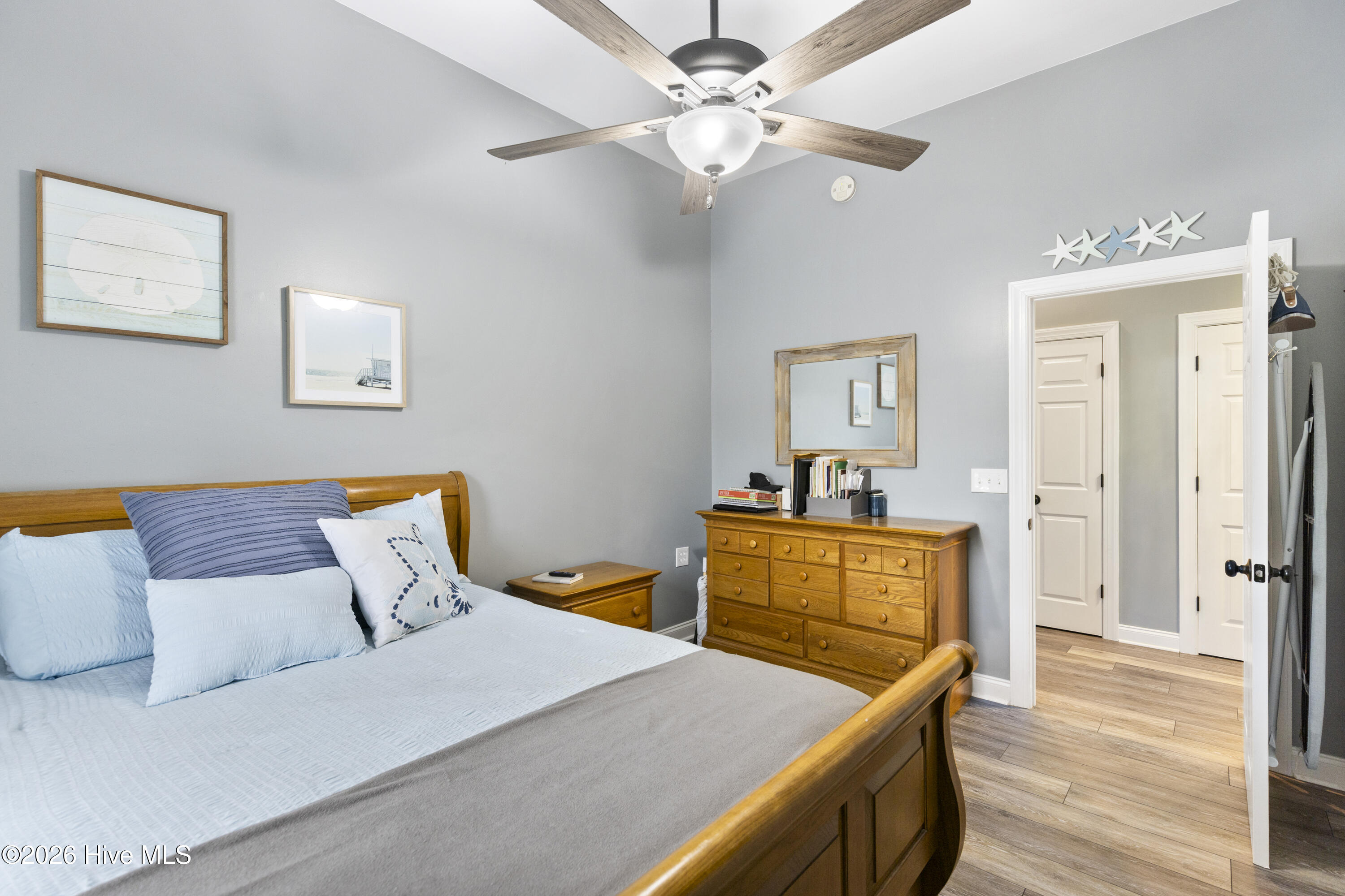 100551822 | Photo 34