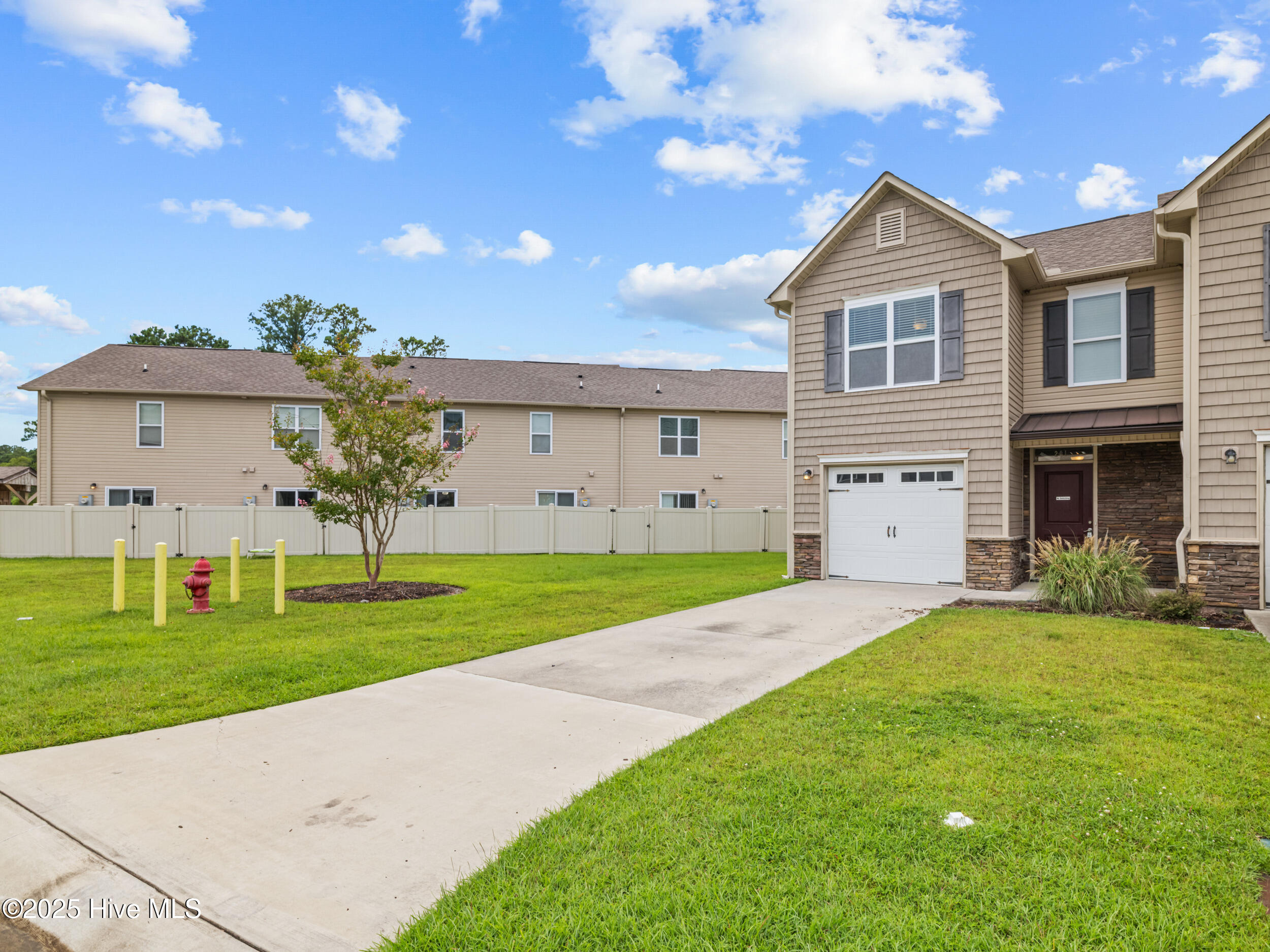 201 Boyington Place Road,Midway Park