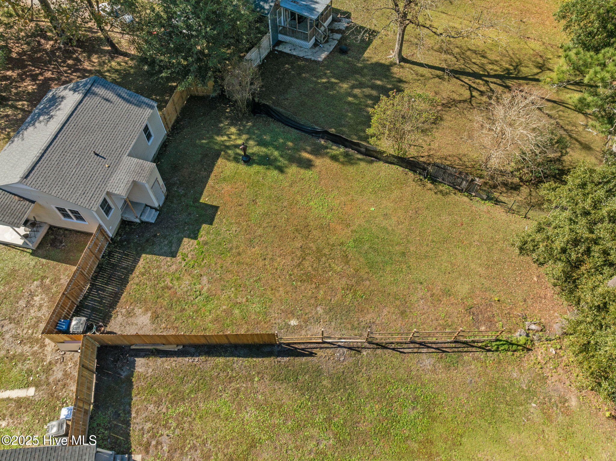 100538692 | Photo 38