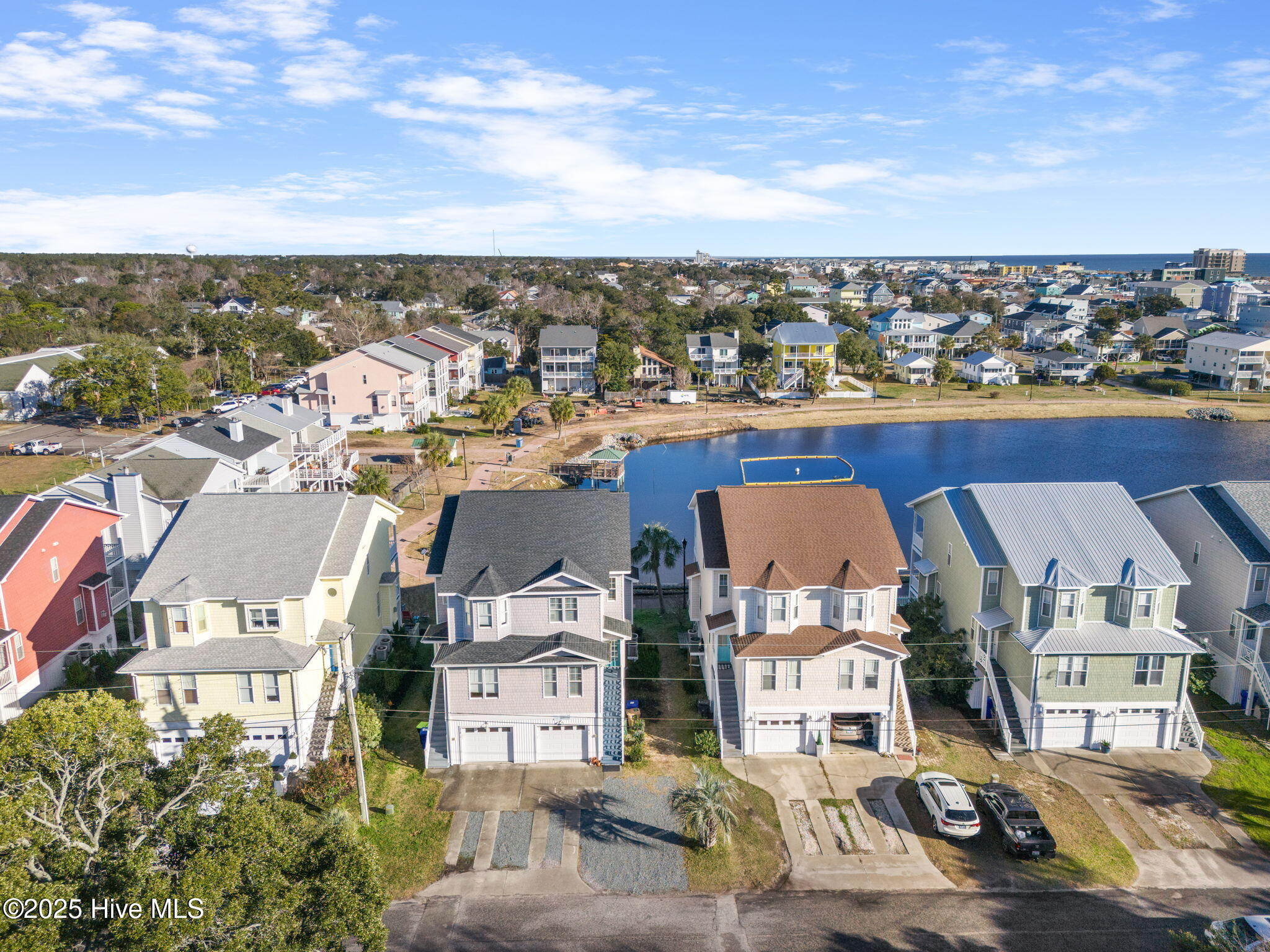 100526205 | Photo 23