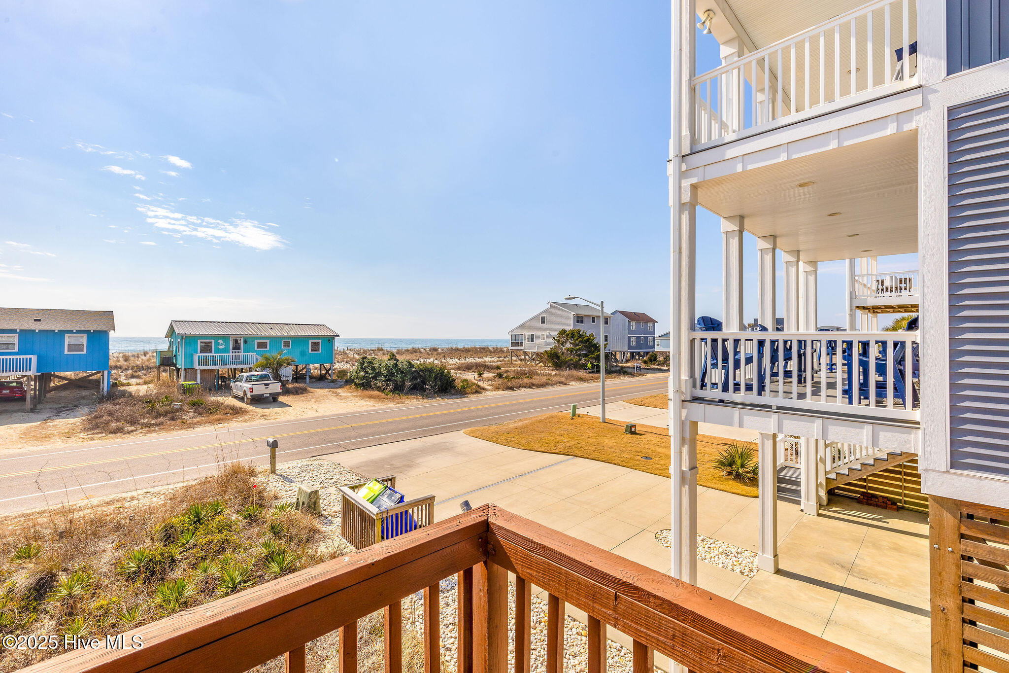 100529088 | Photo 48