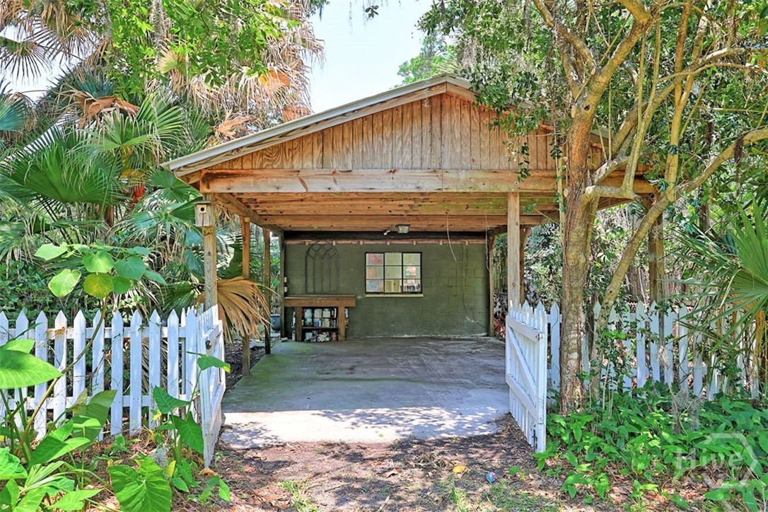 411 Parkersburg Road