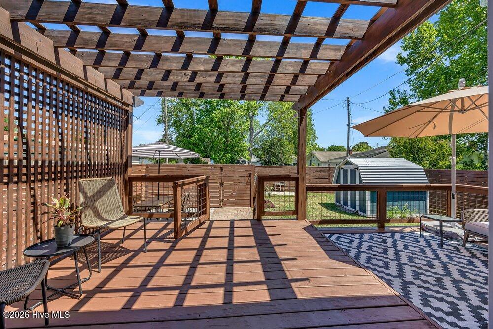 100568579 | Photo 24