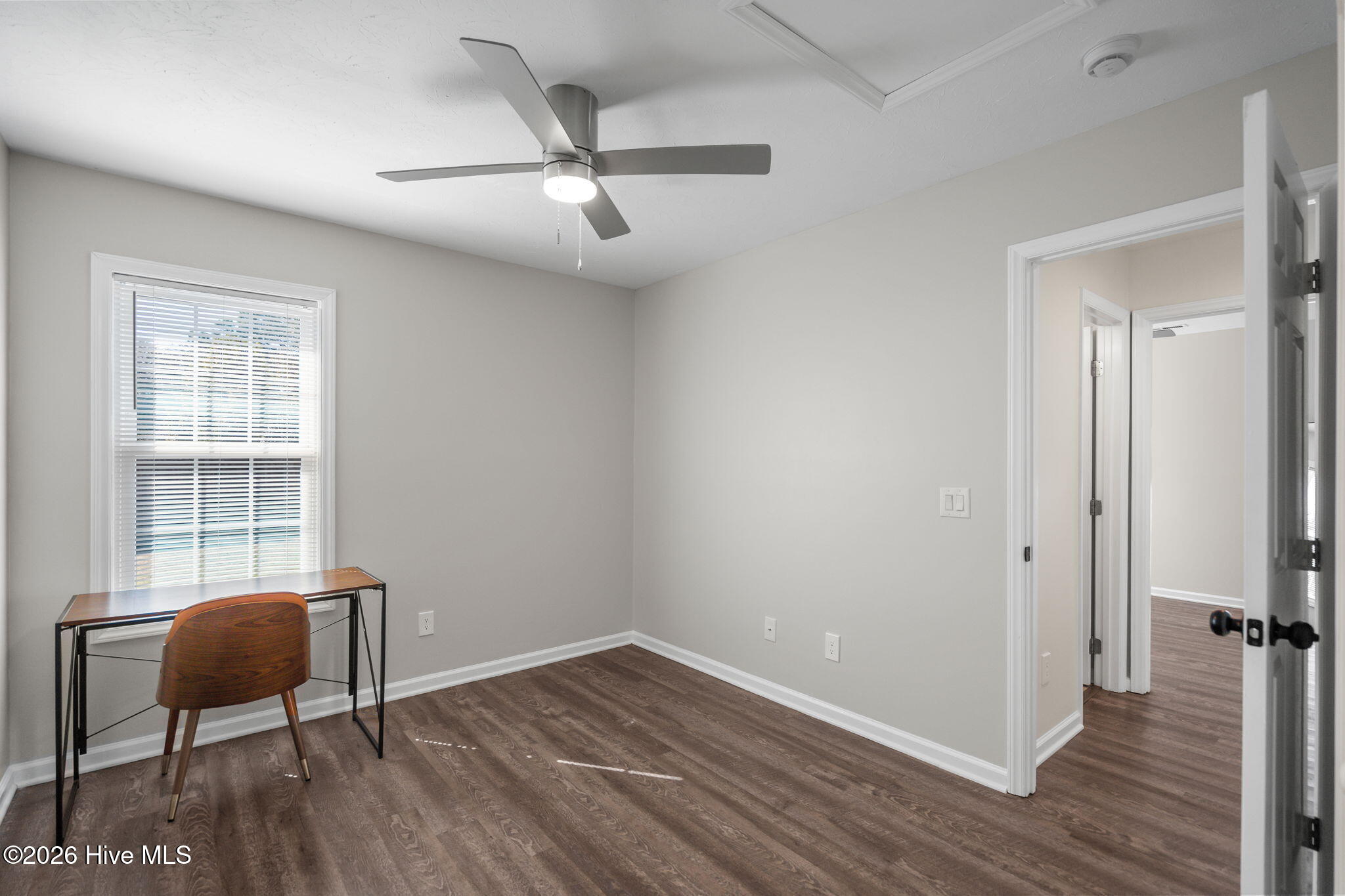 100556215 | Photo 39