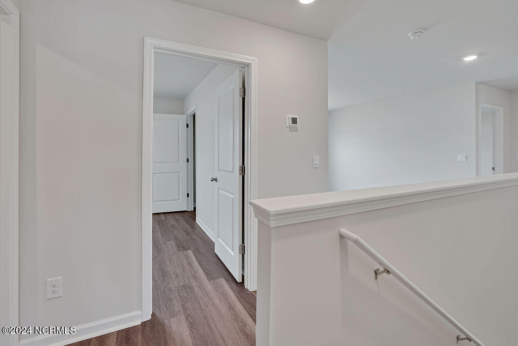 100543479 | Photo 25