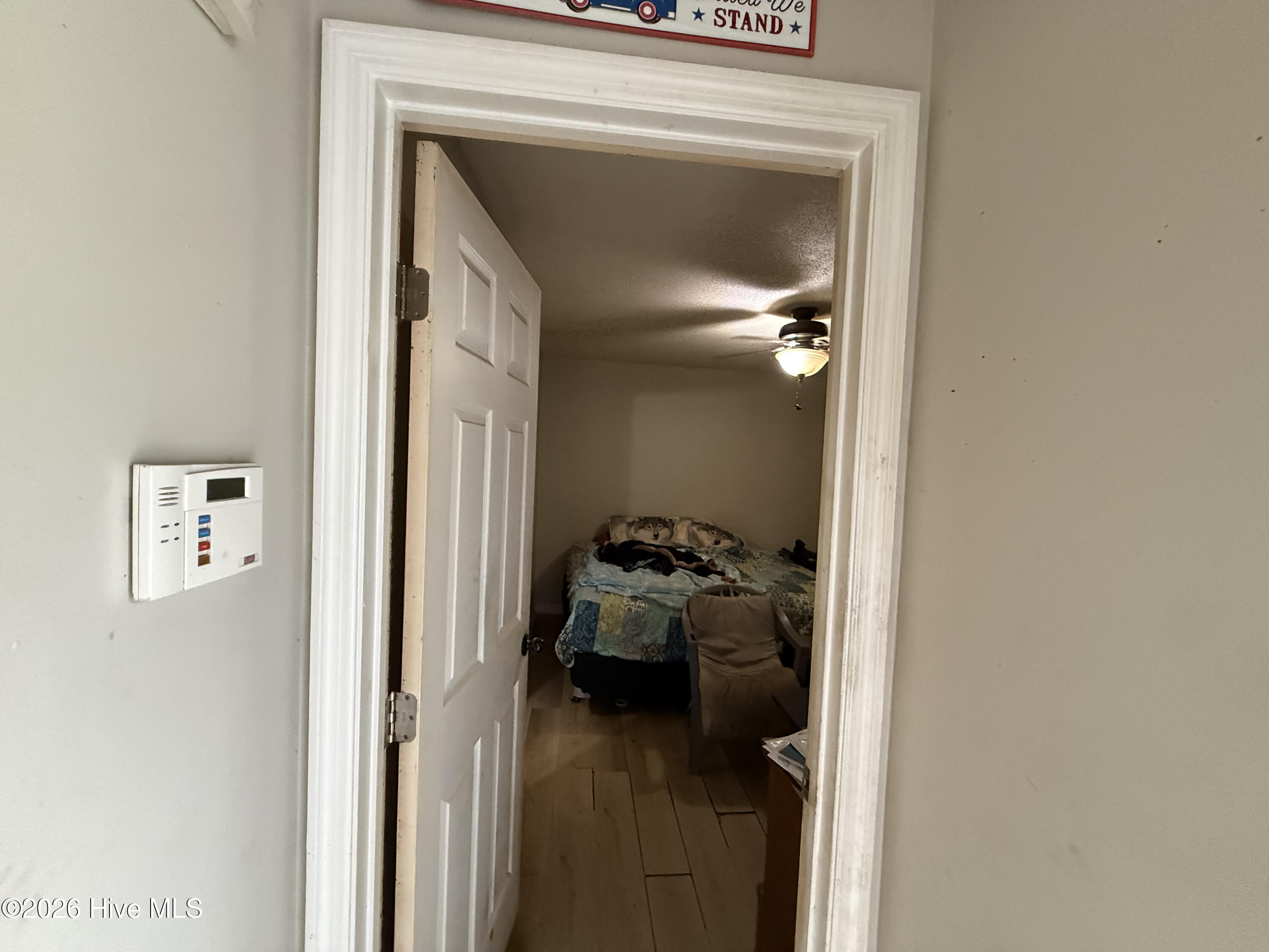 100562239 | Photo 18