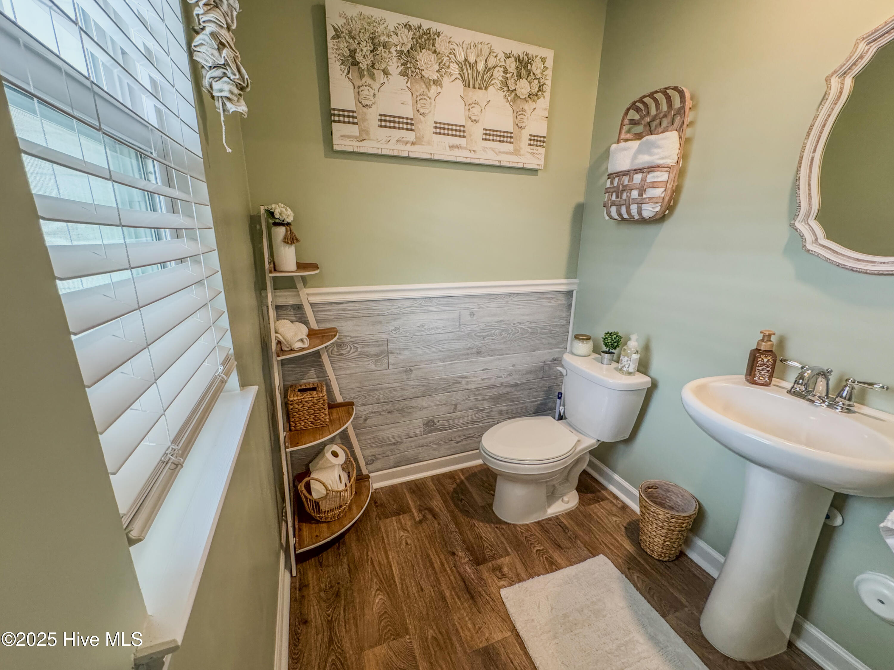 100542508 | Photo 15