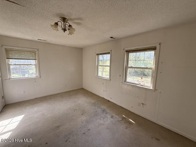 100561213 | Photo 22