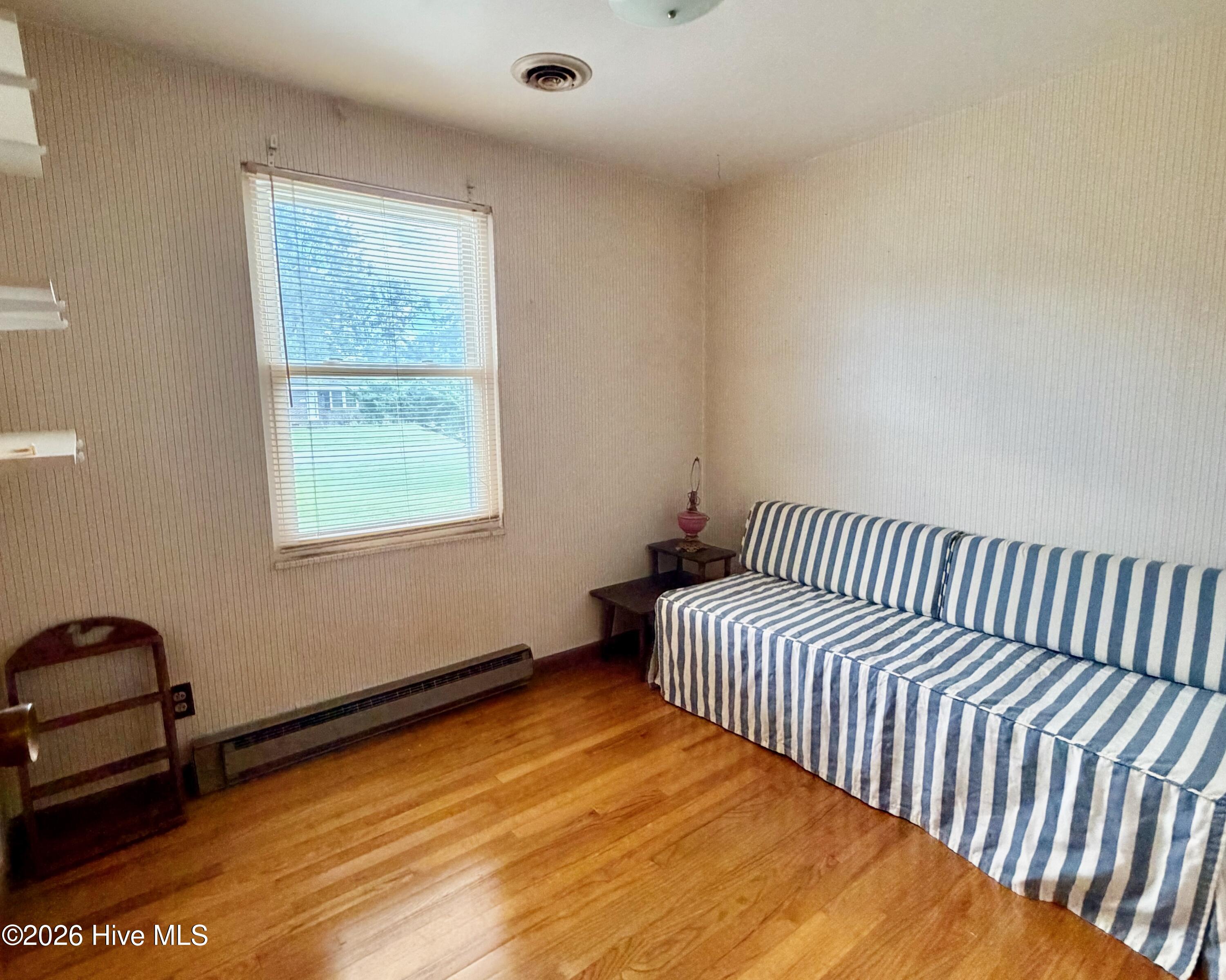 2802 Easy Street,Newport
