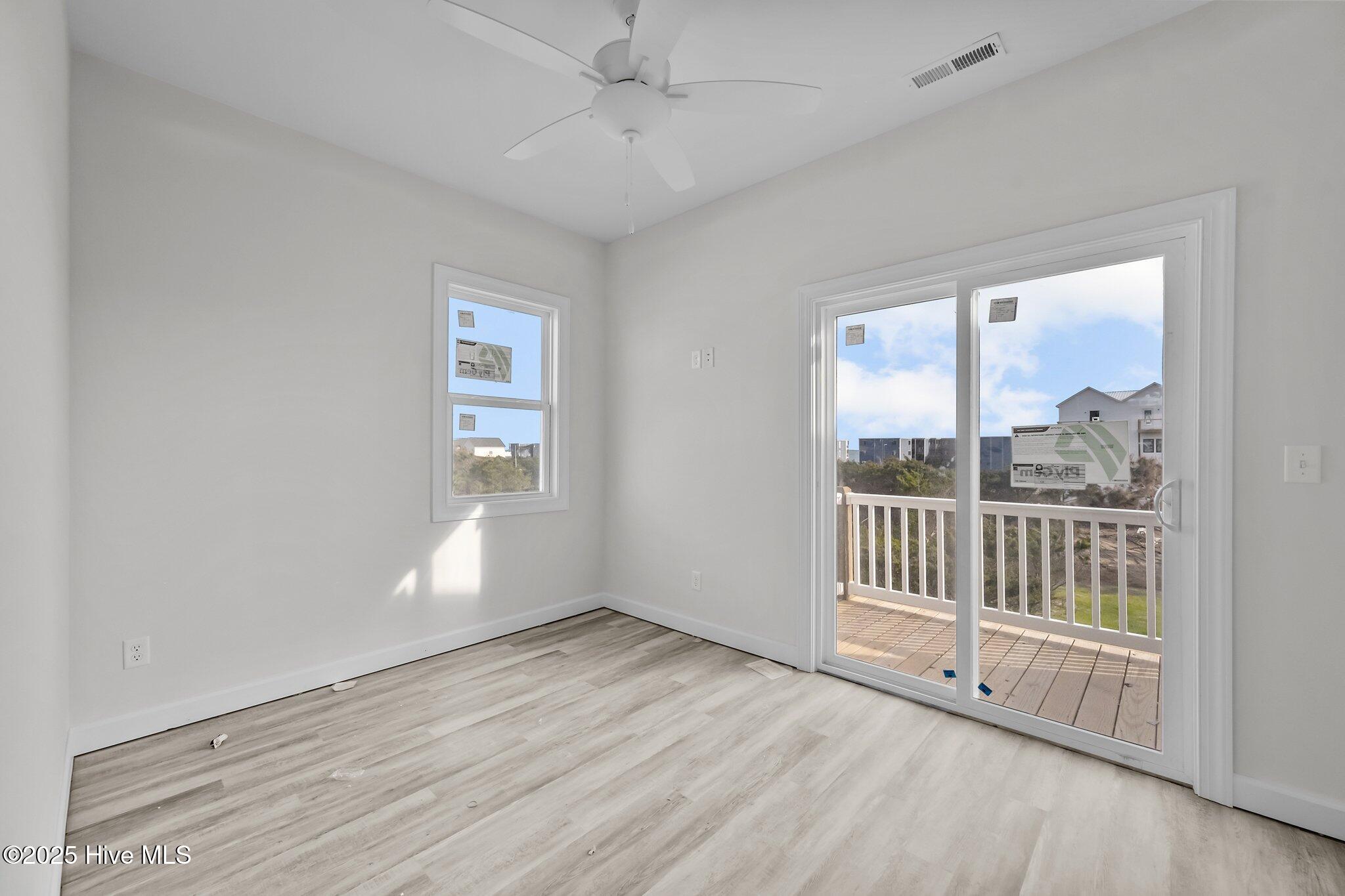 100519991 | Photo 14