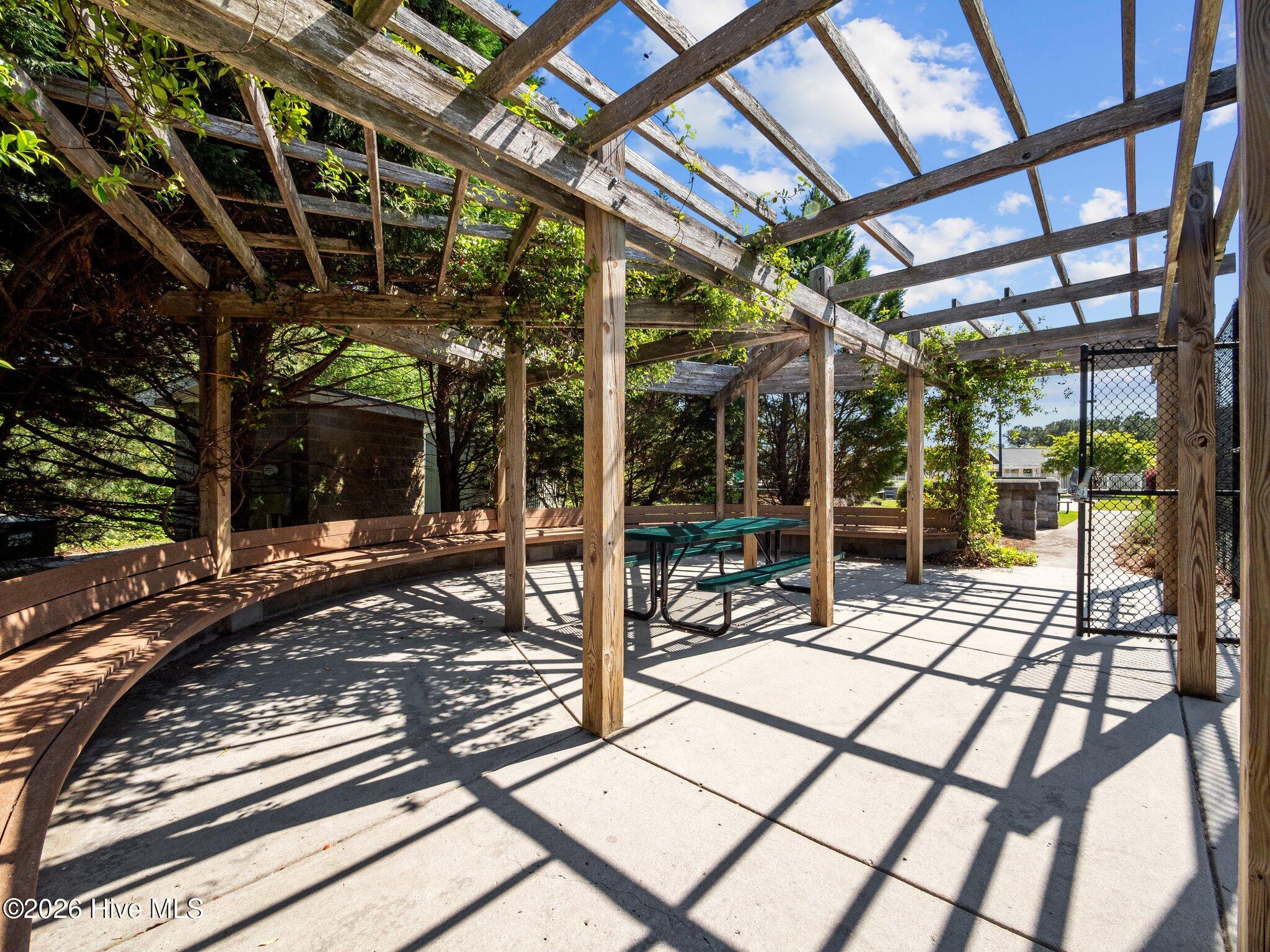 100556667 | Photo 68