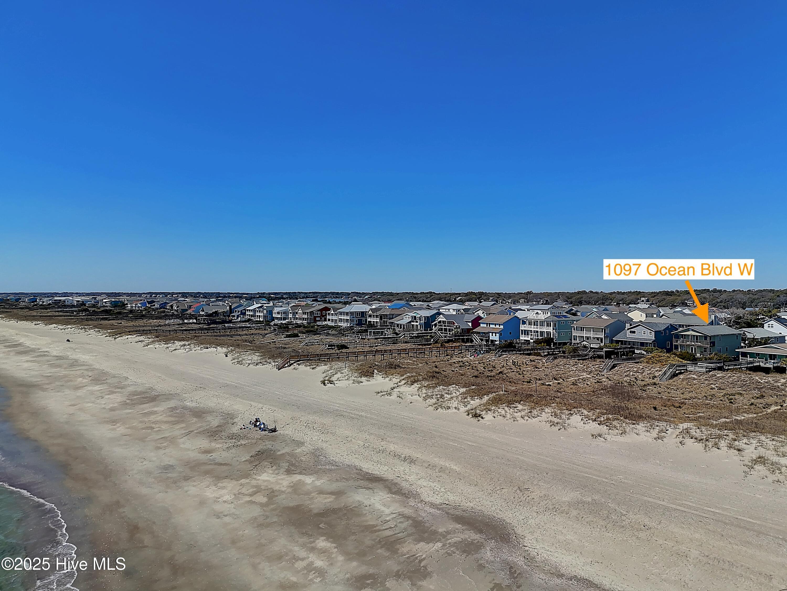 100497729 | Photo 49