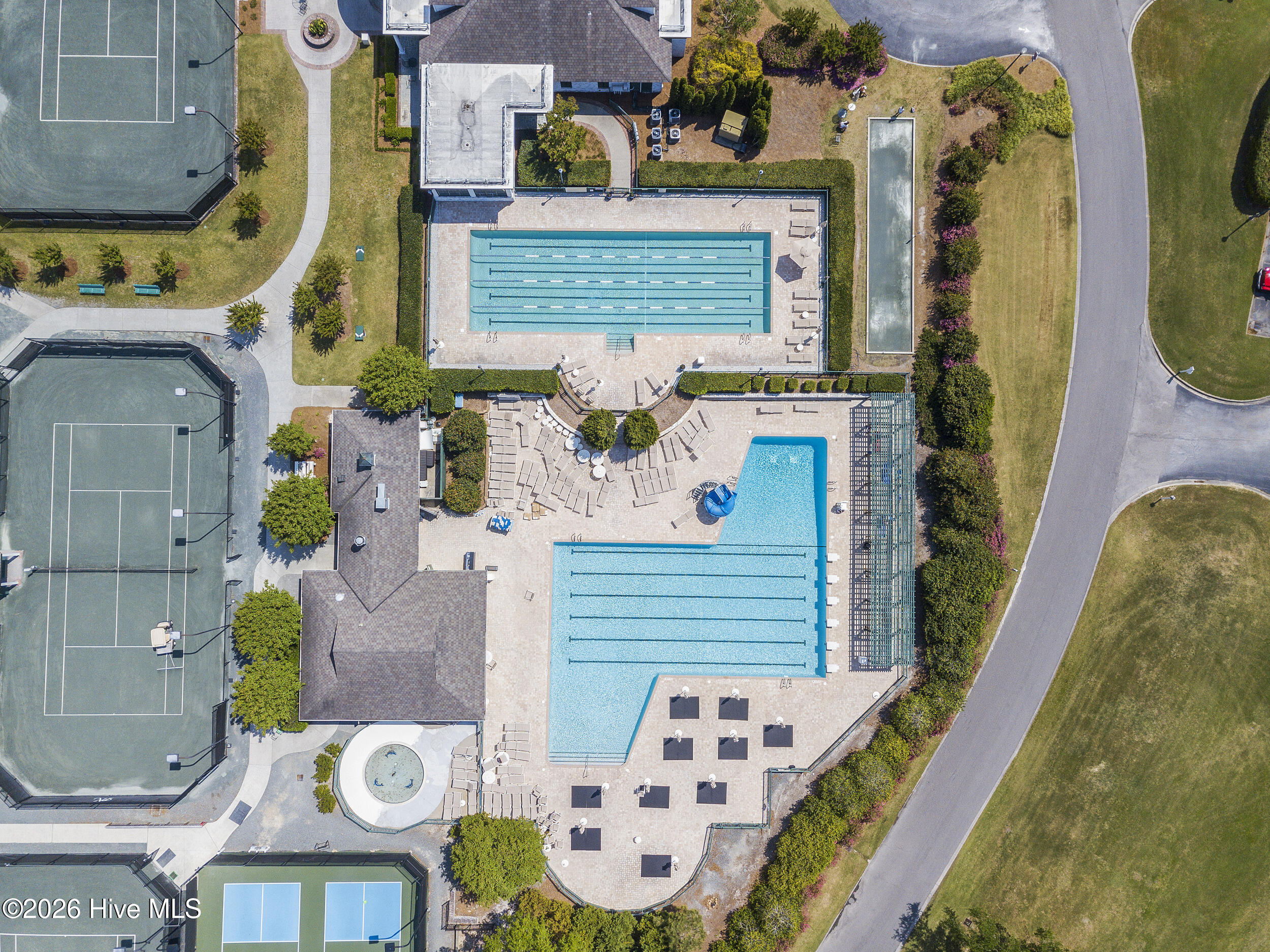 100566149 | Photo 57