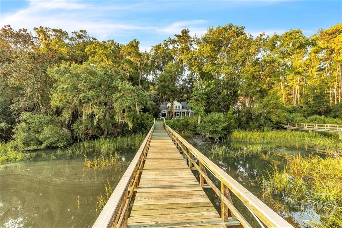 Secluded location offers privacy, and an escape from the hustle and bustle.